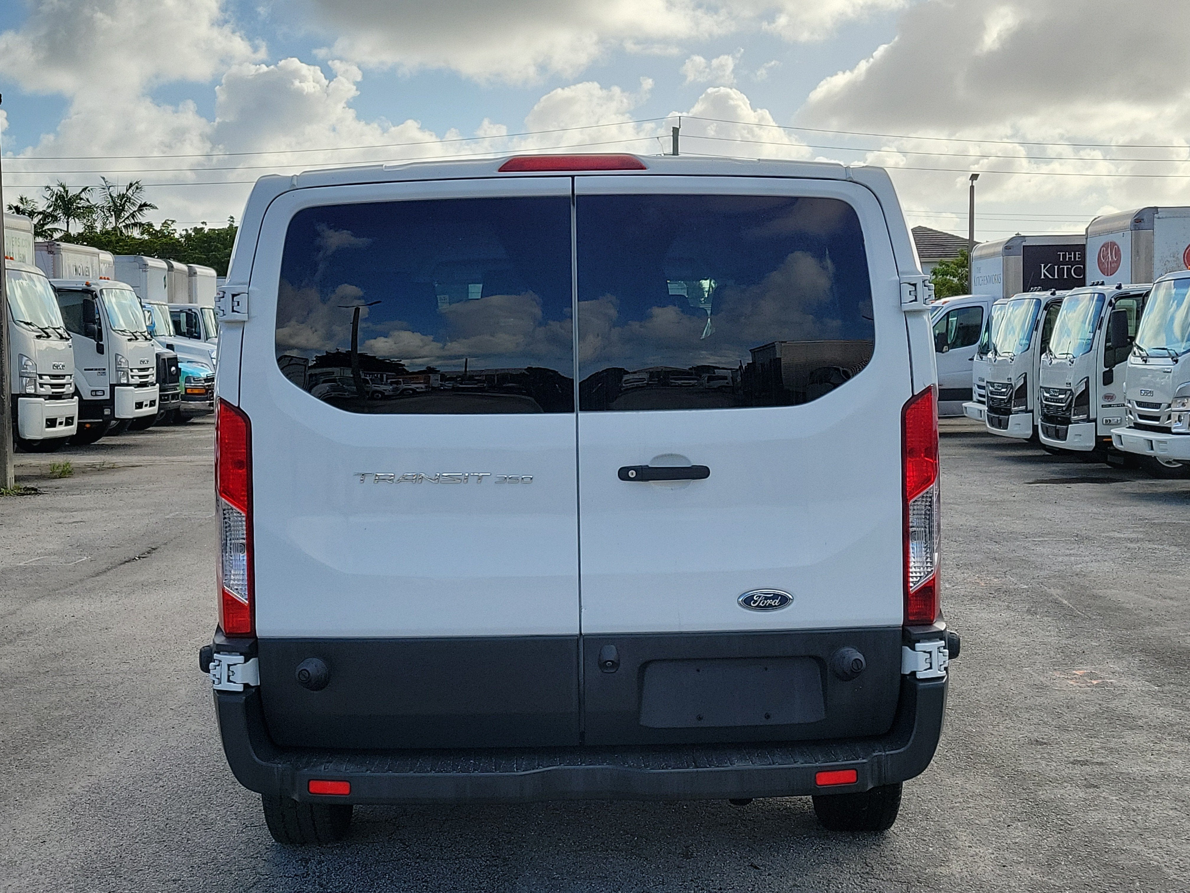 2018 Ford Transit Passenger Wagon XL