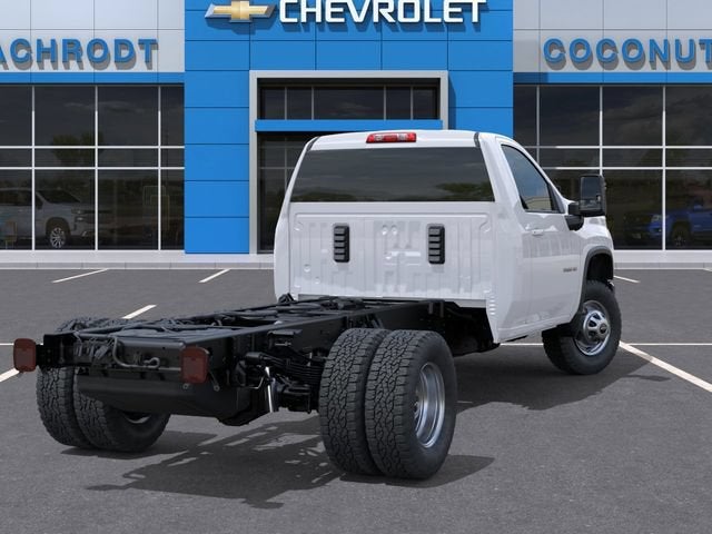2025 Chevrolet Silverado 3500 HD Chassis Cab Work Truck