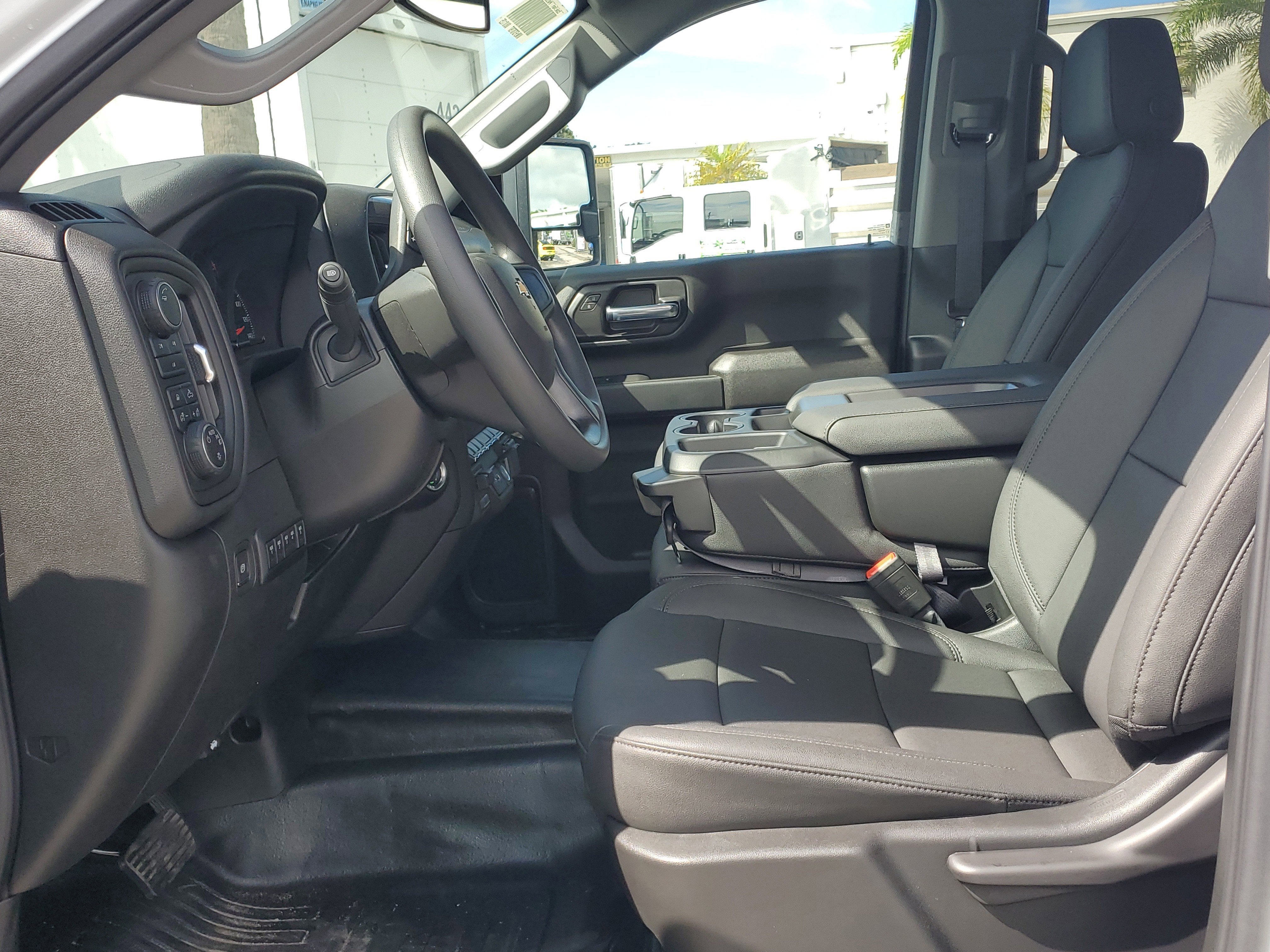 2025 Chevrolet Silverado 3500 HD Chassis Cab Work Truck