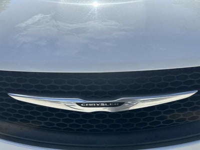 2023 Chrysler Voyager LX