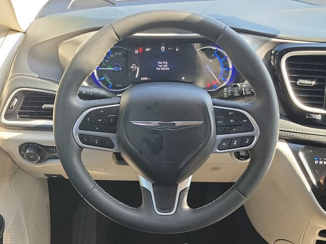 2024 Chrysler Pacifica Hybrid Select