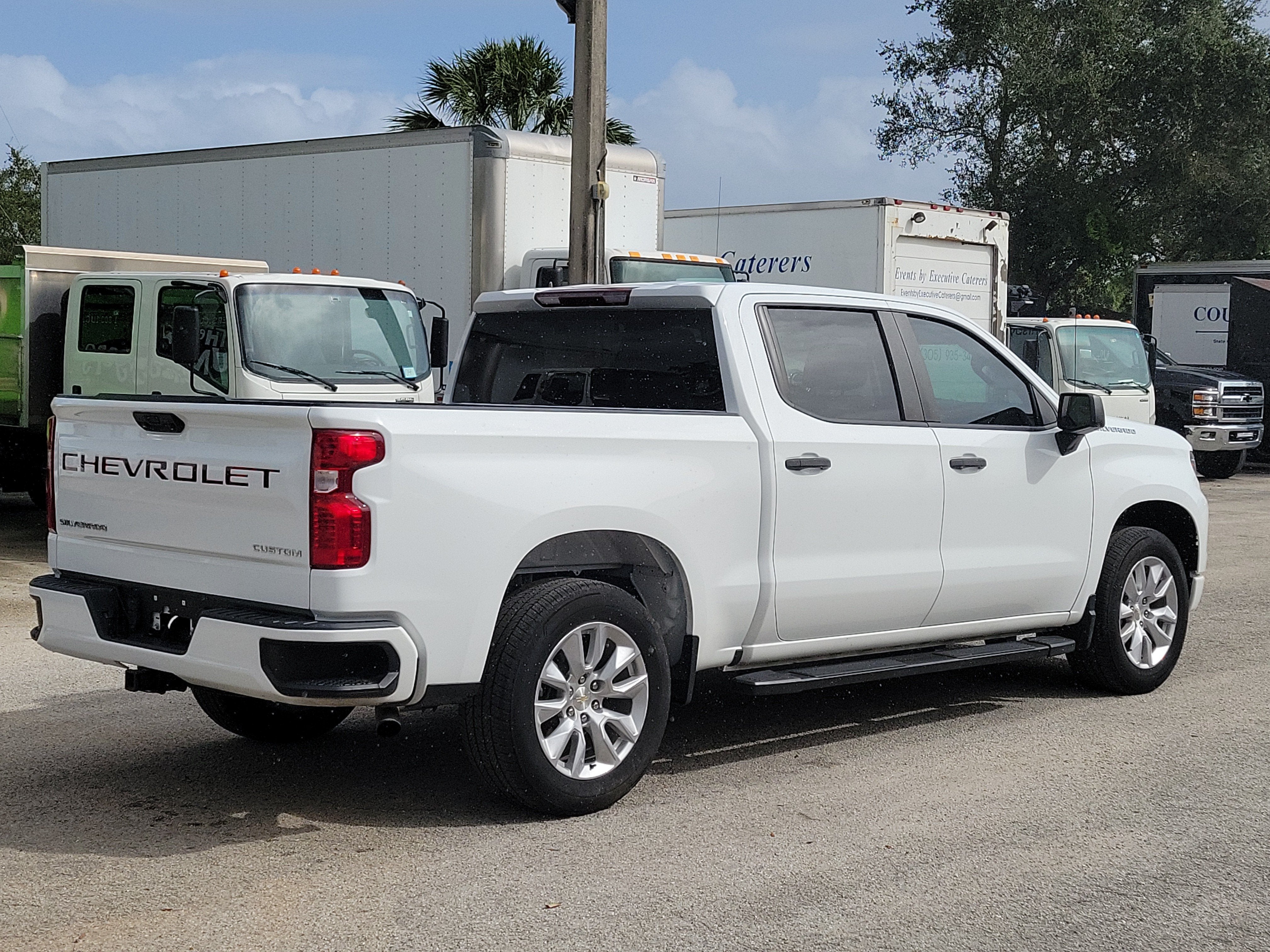 2023 Chevrolet Silverado 1500 Custom