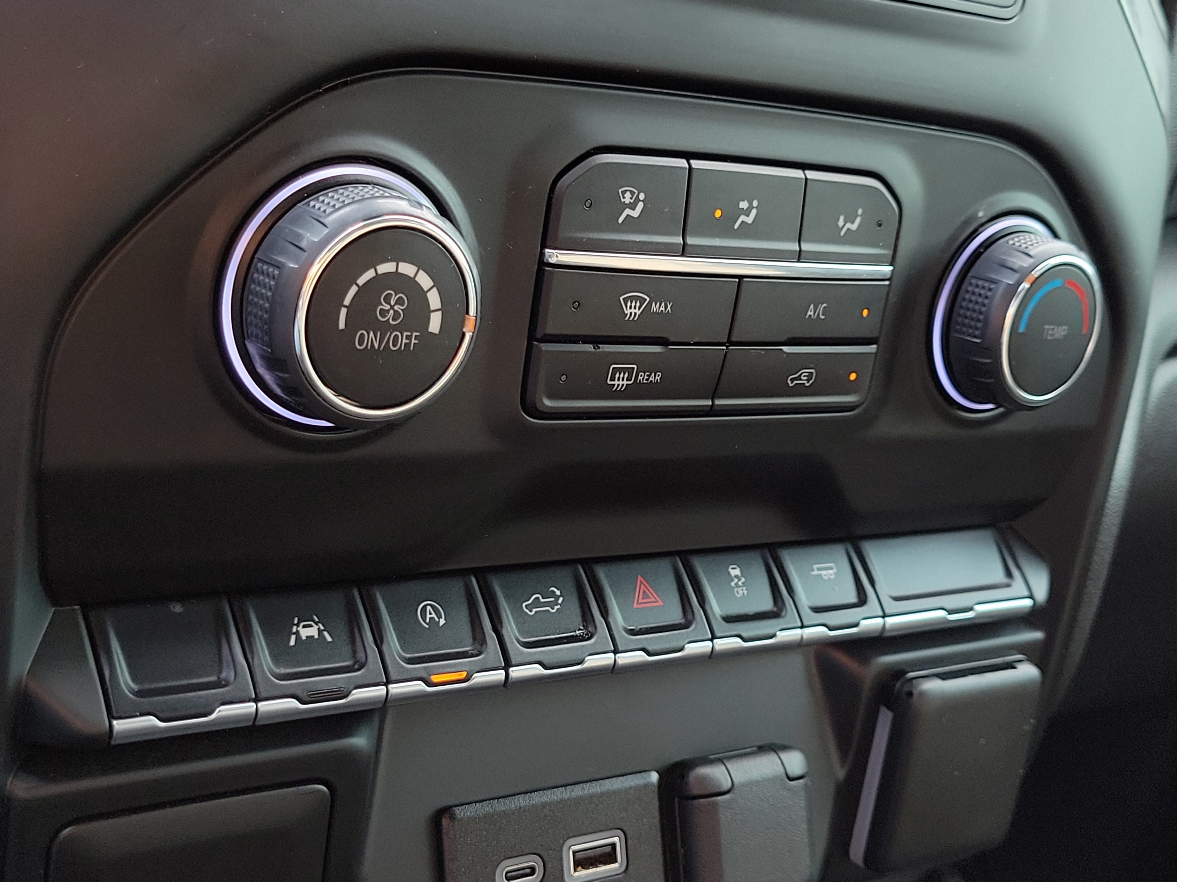 2025 Chevrolet Silverado 1500 Custom