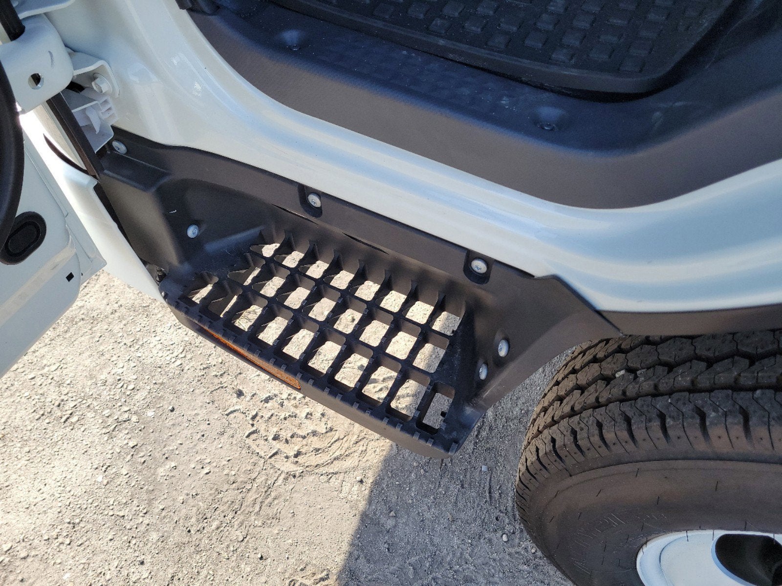 2025 Chevrolet Low Cab Forward 3500 HG Base
