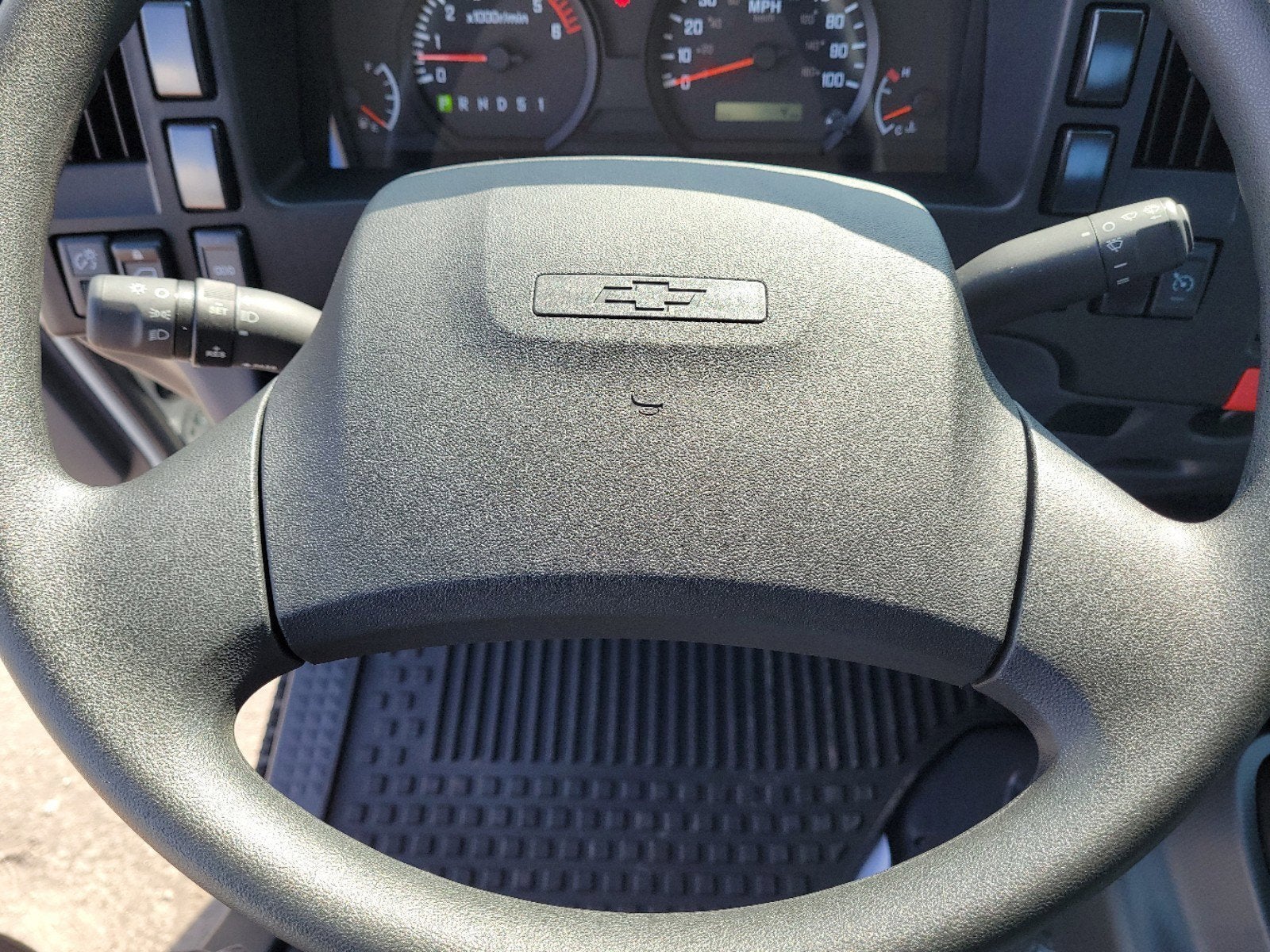 2025 Chevrolet Low Cab Forward 3500 HG Base