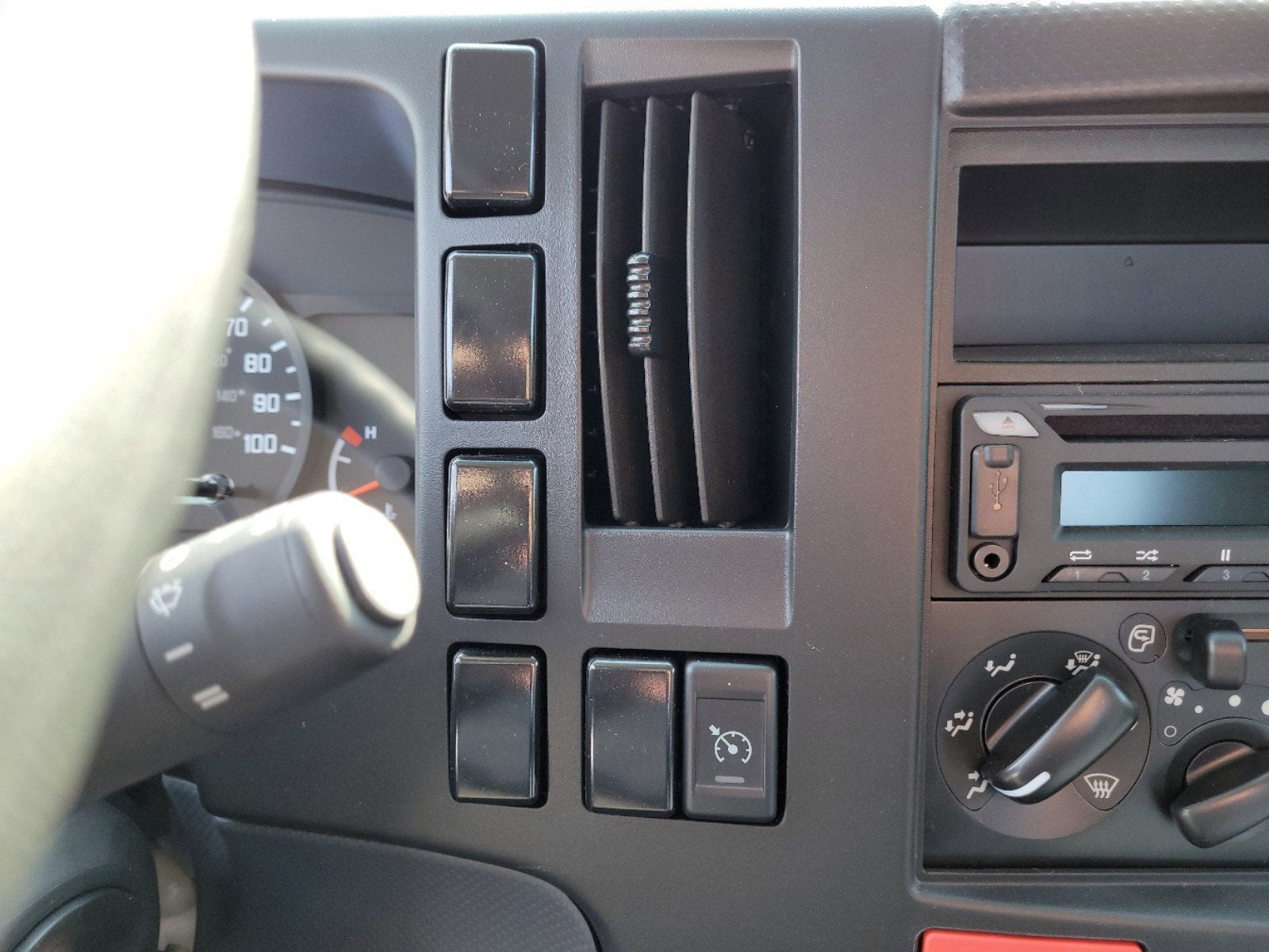 2025 Chevrolet Low Cab Forward 3500 HG Base