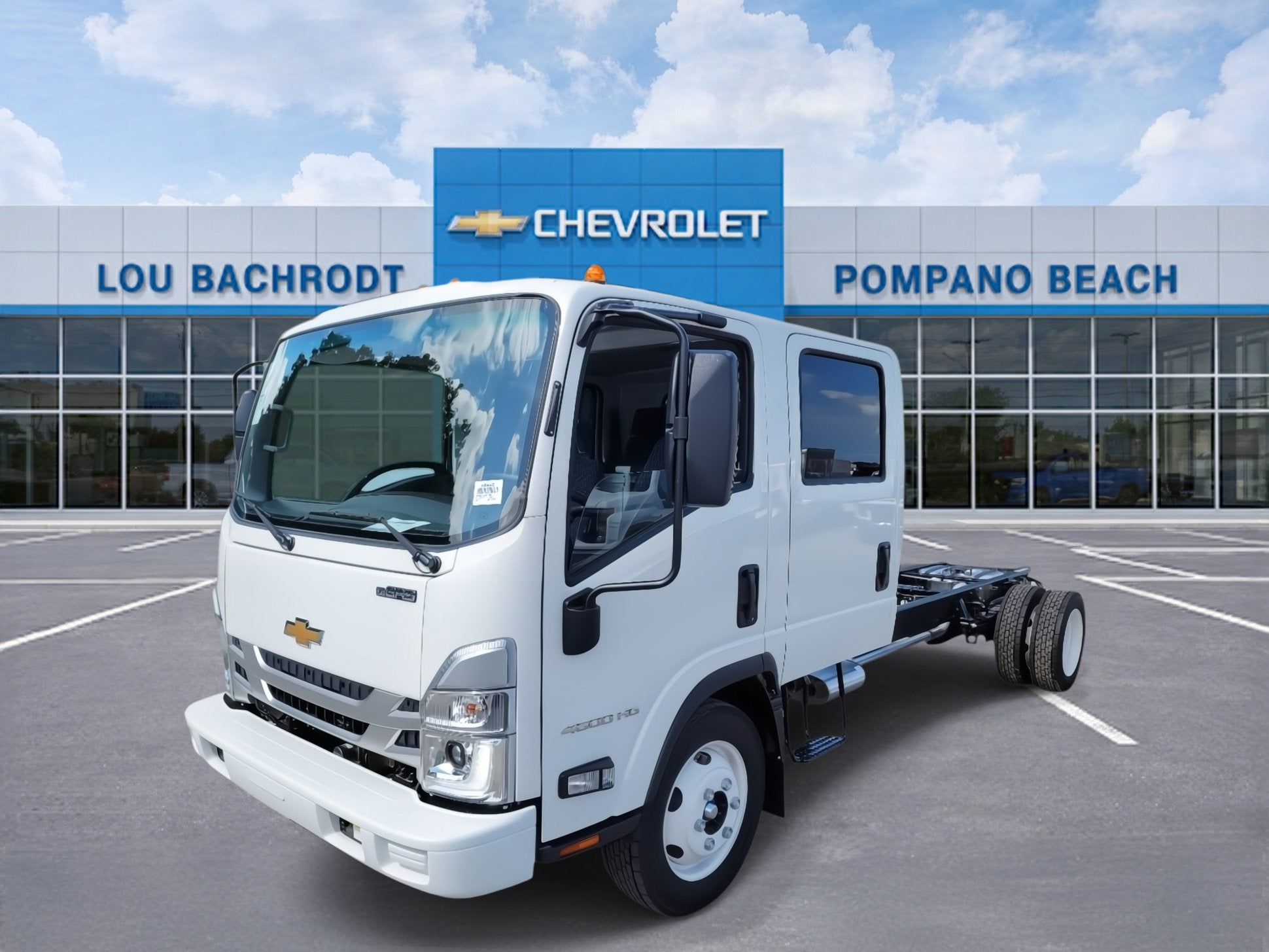 2025 Chevrolet Low Cab Forward 4500 HG Base