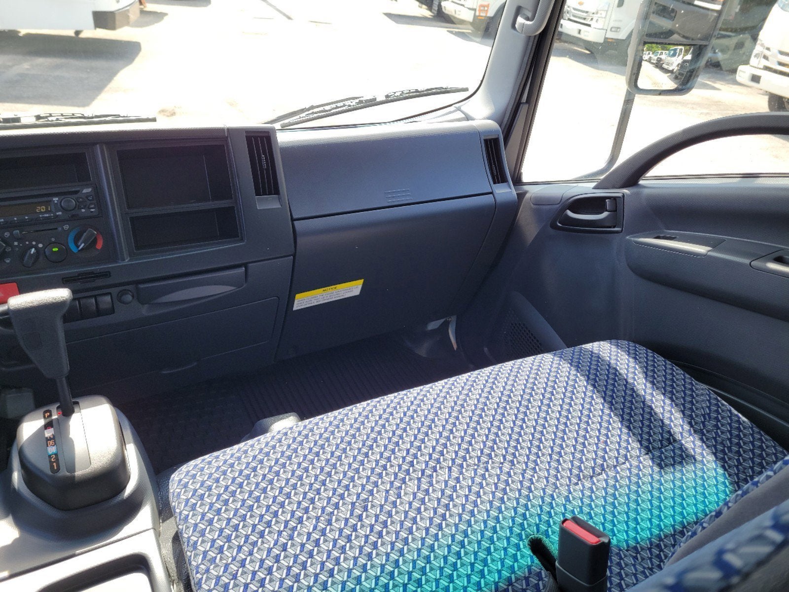 2025 Chevrolet Low Cab Forward 4500 HG Base