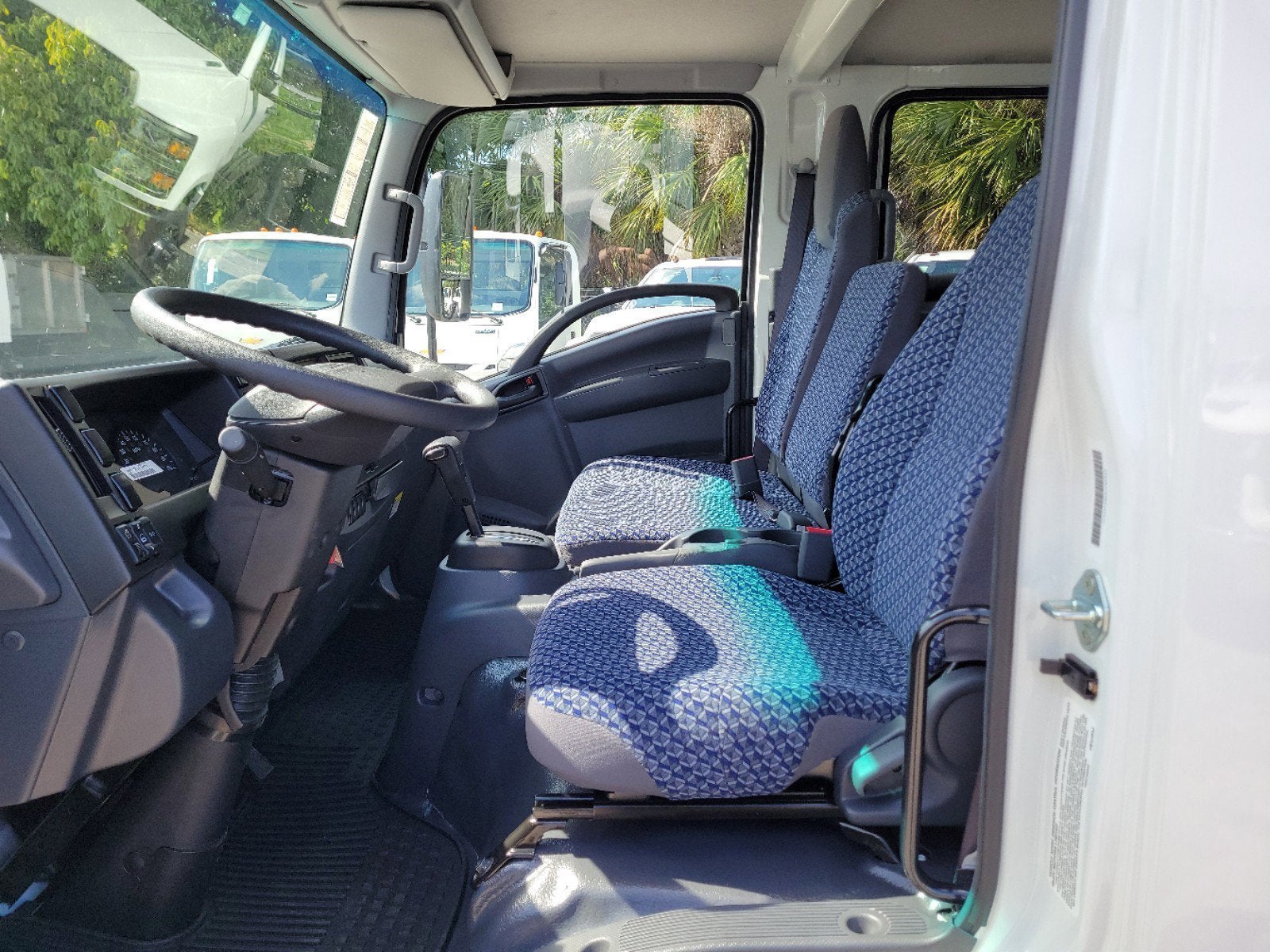 2025 Chevrolet Low Cab Forward 4500 HG Base