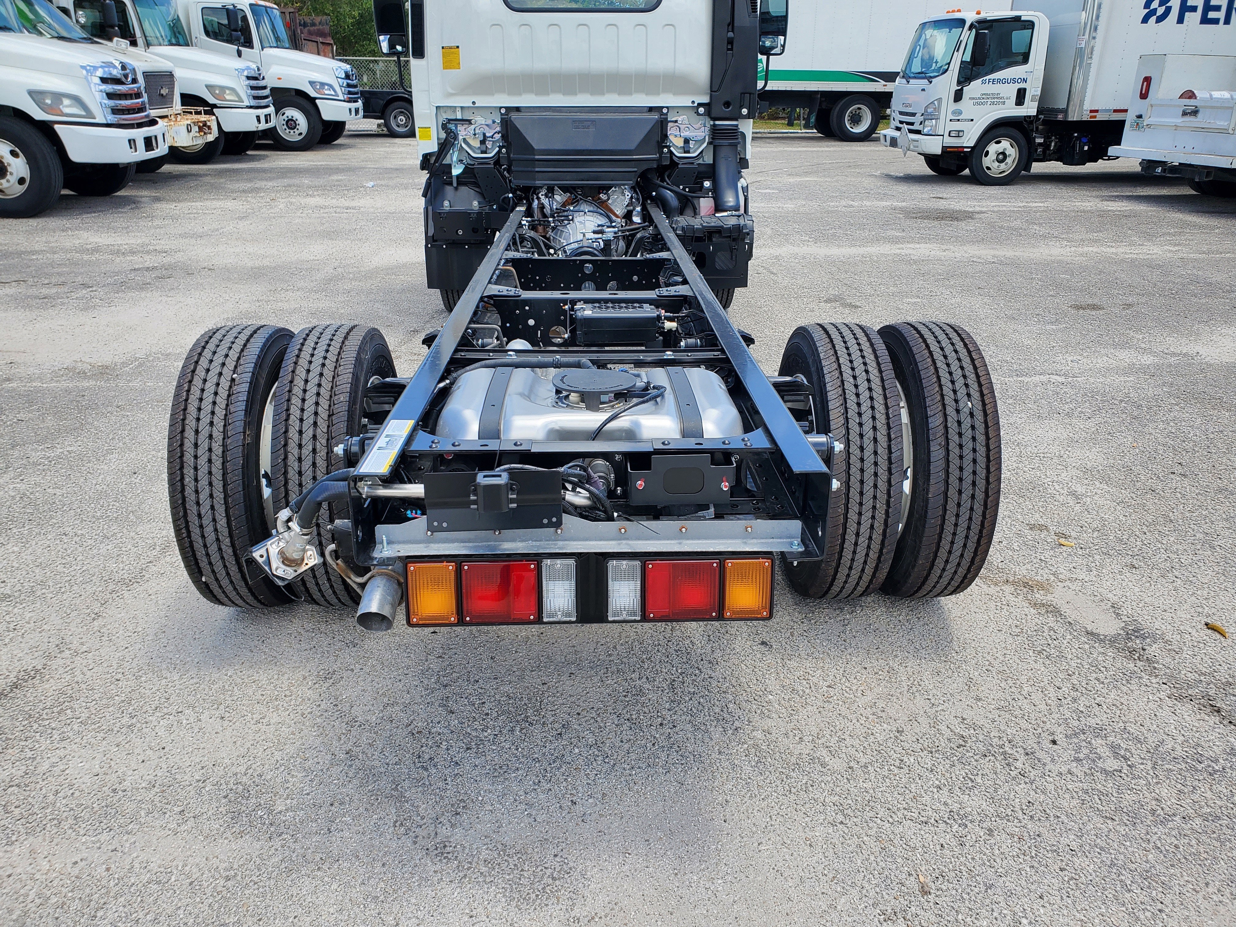 2025 Chevrolet Low Cab Forward 4500 HG 1WT
