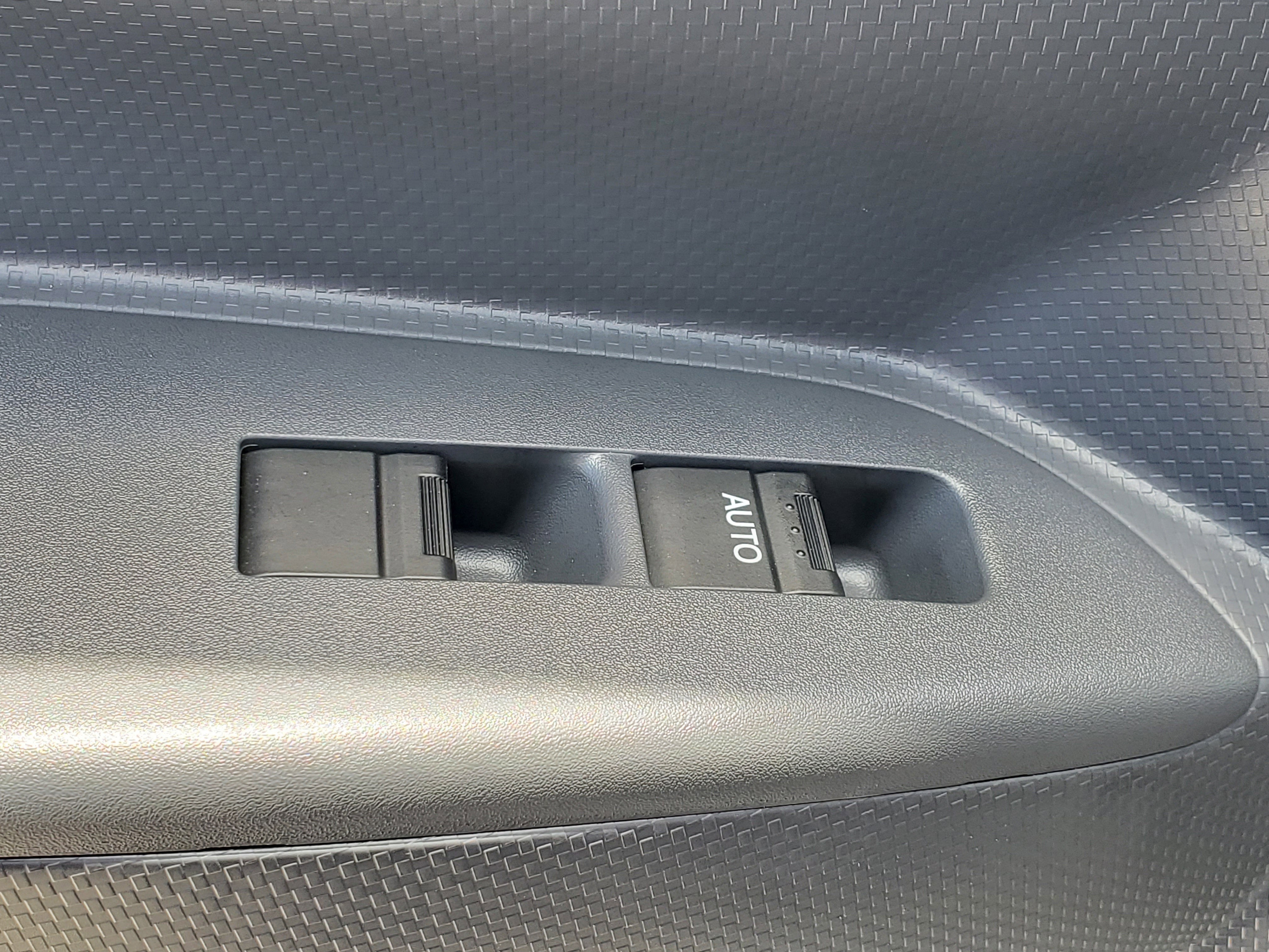 2025 Chevrolet Low Cab Forward 4500 HG Base