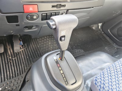 2025 Chevrolet Low Cab Forward 5500 XG Base