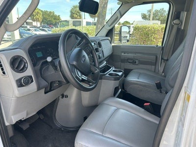 2025 Ford E-Series Cutaway Base