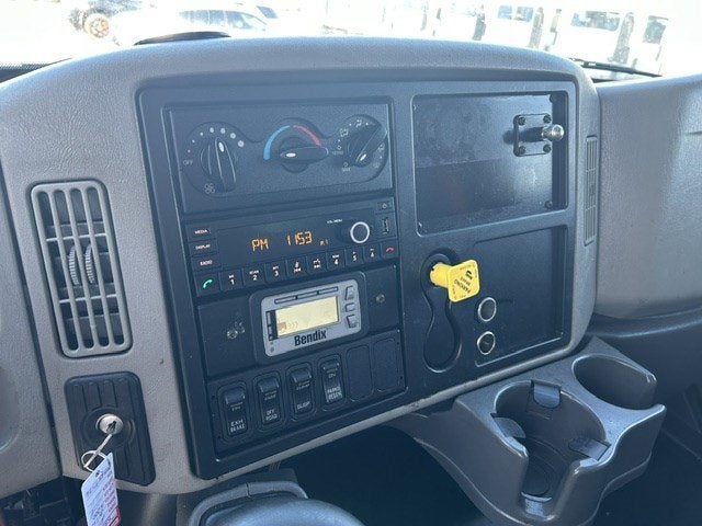 2019 INTERNATIONAL 4300 Base