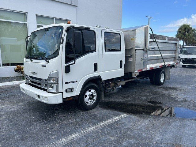 2024 ISUZU NPR Base