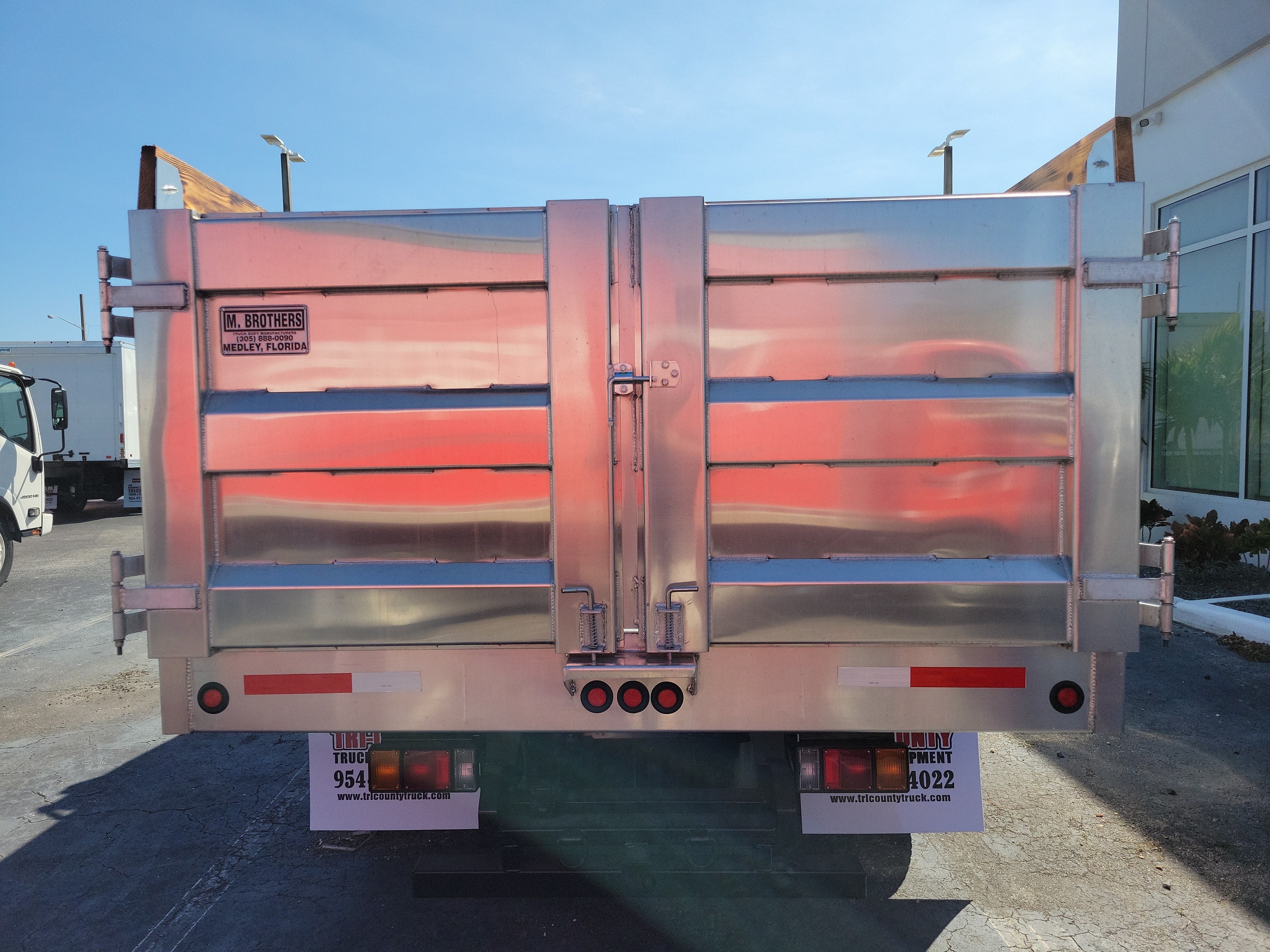 2026 Isuzu NPR HD Base