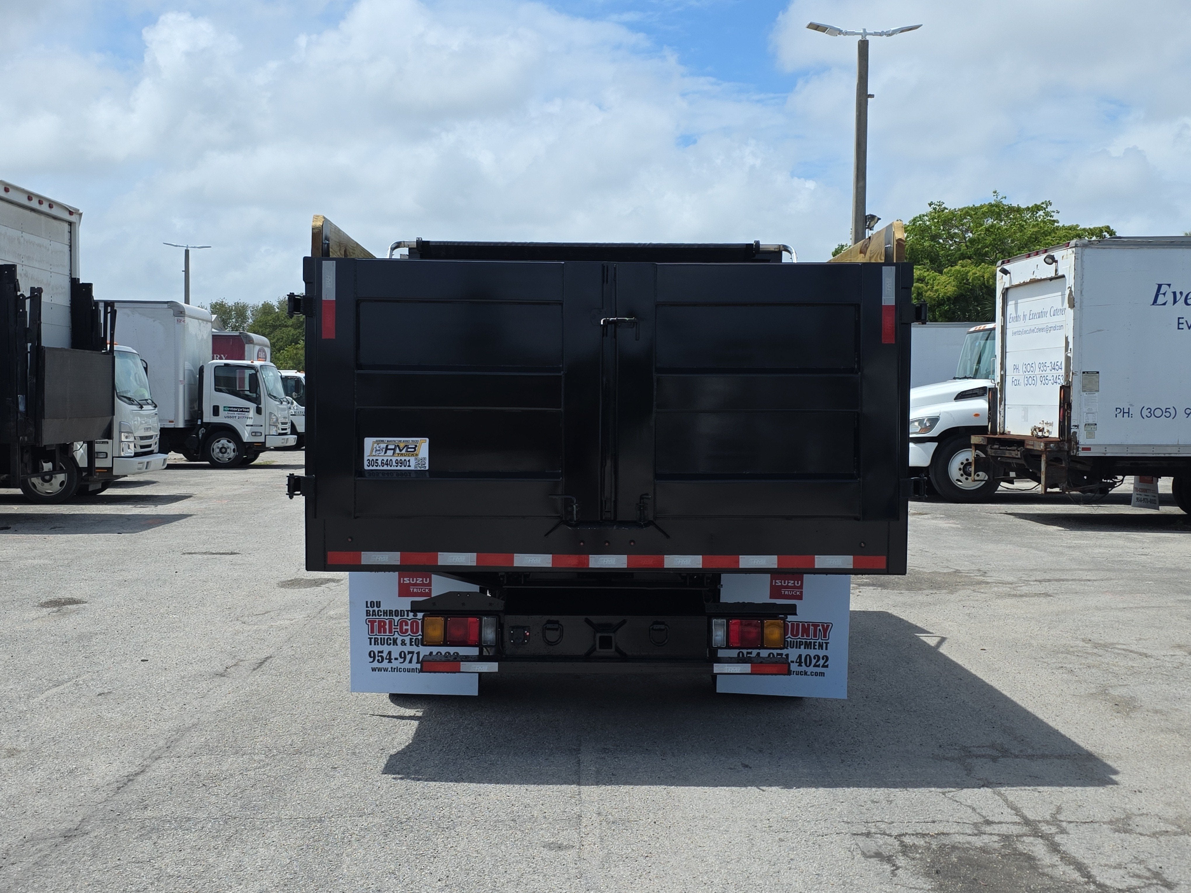 2026 Isuzu NPR HD Base