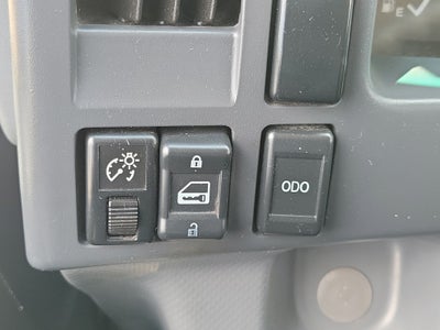 2021 Isuzu NPR HD Base