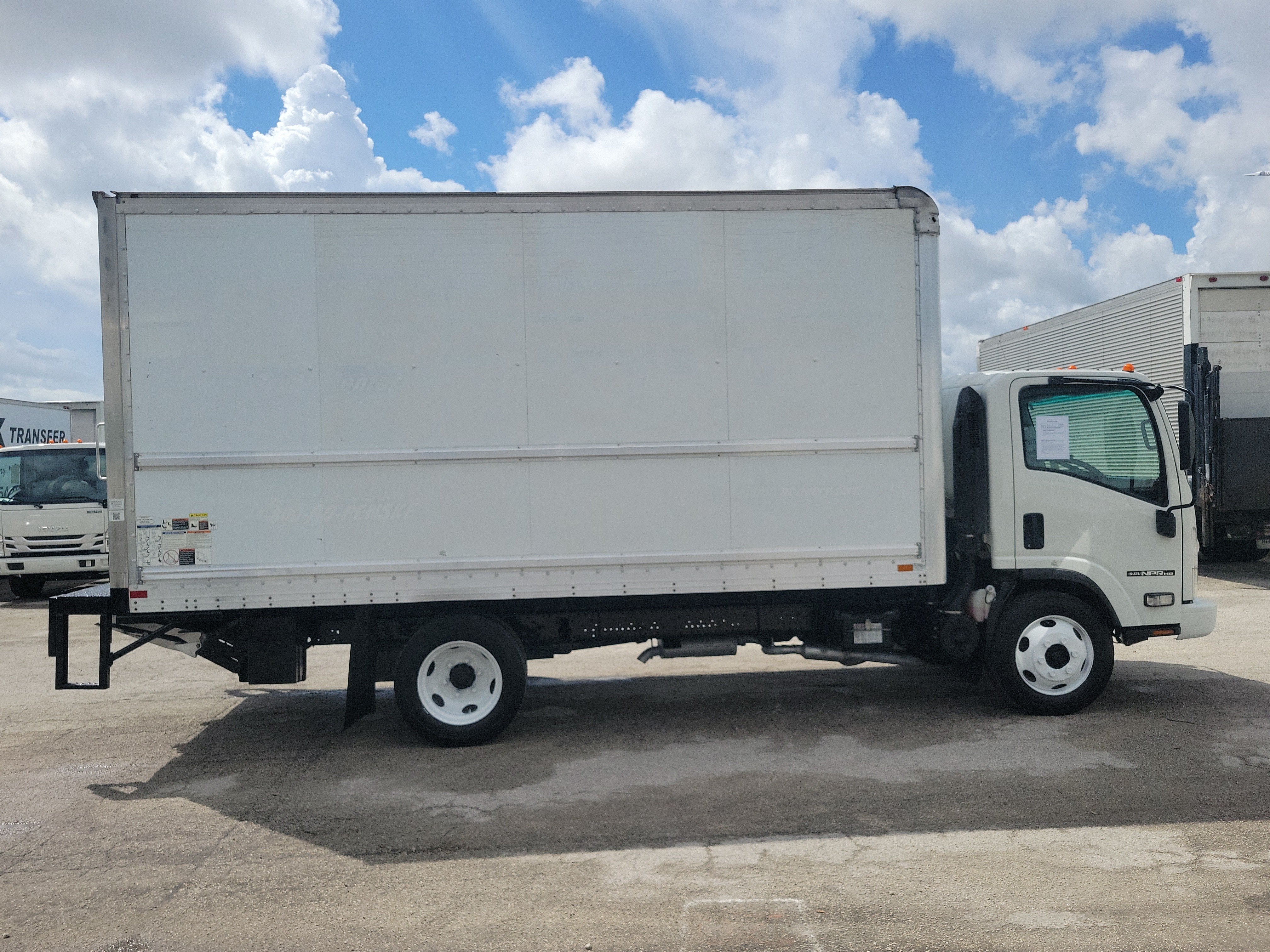 2018 ISUZU NPR Base