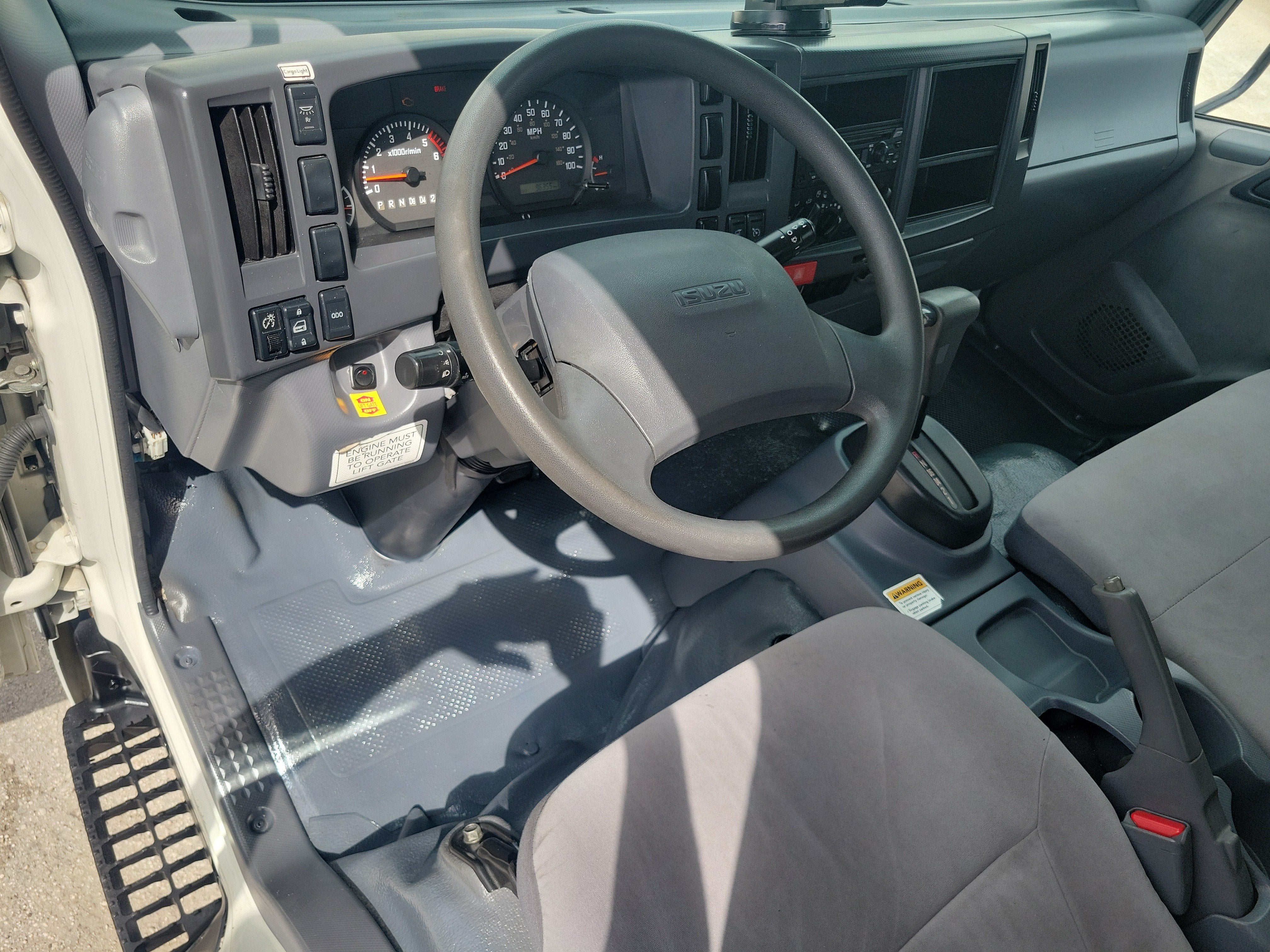 2018 ISUZU NPR Base