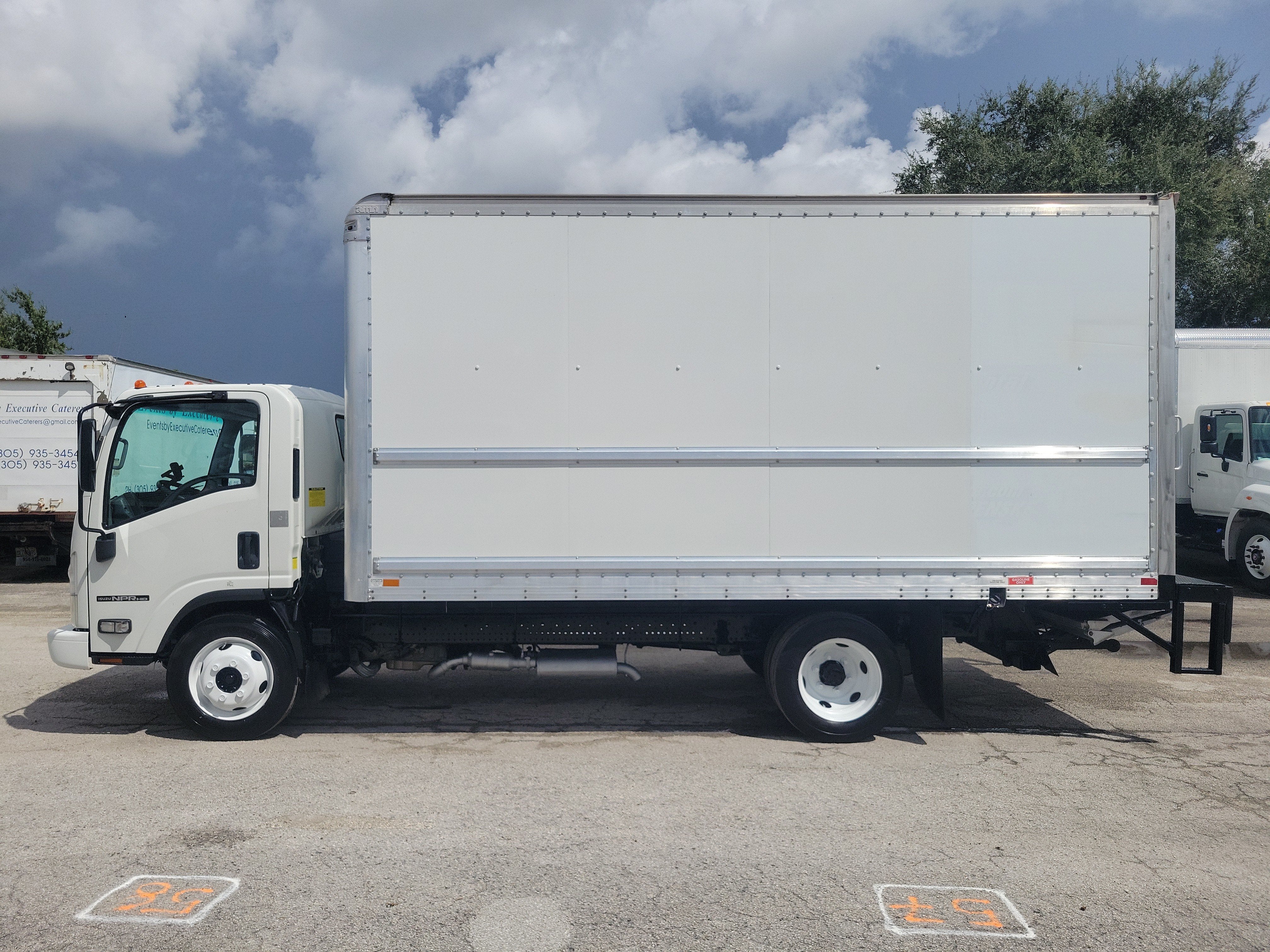 2018 ISUZU NPR Base