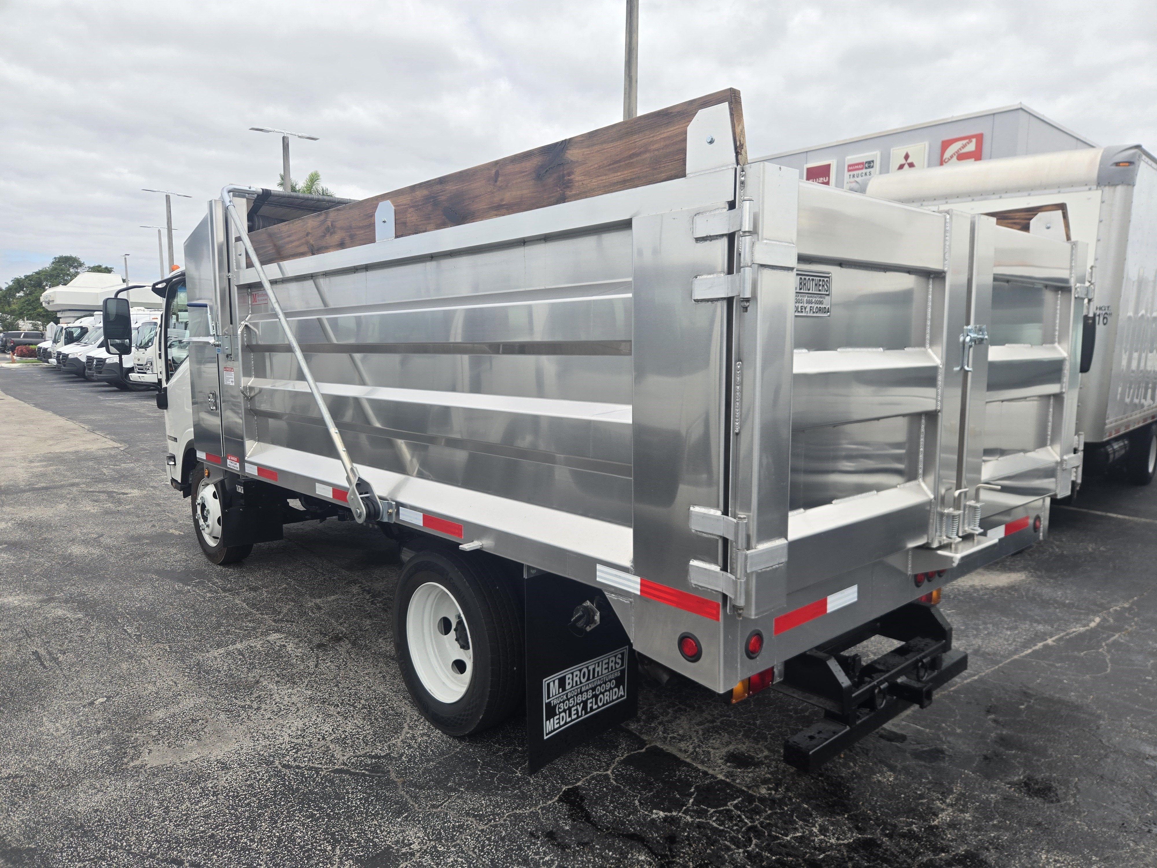 2026 Isuzu NPR HD Base