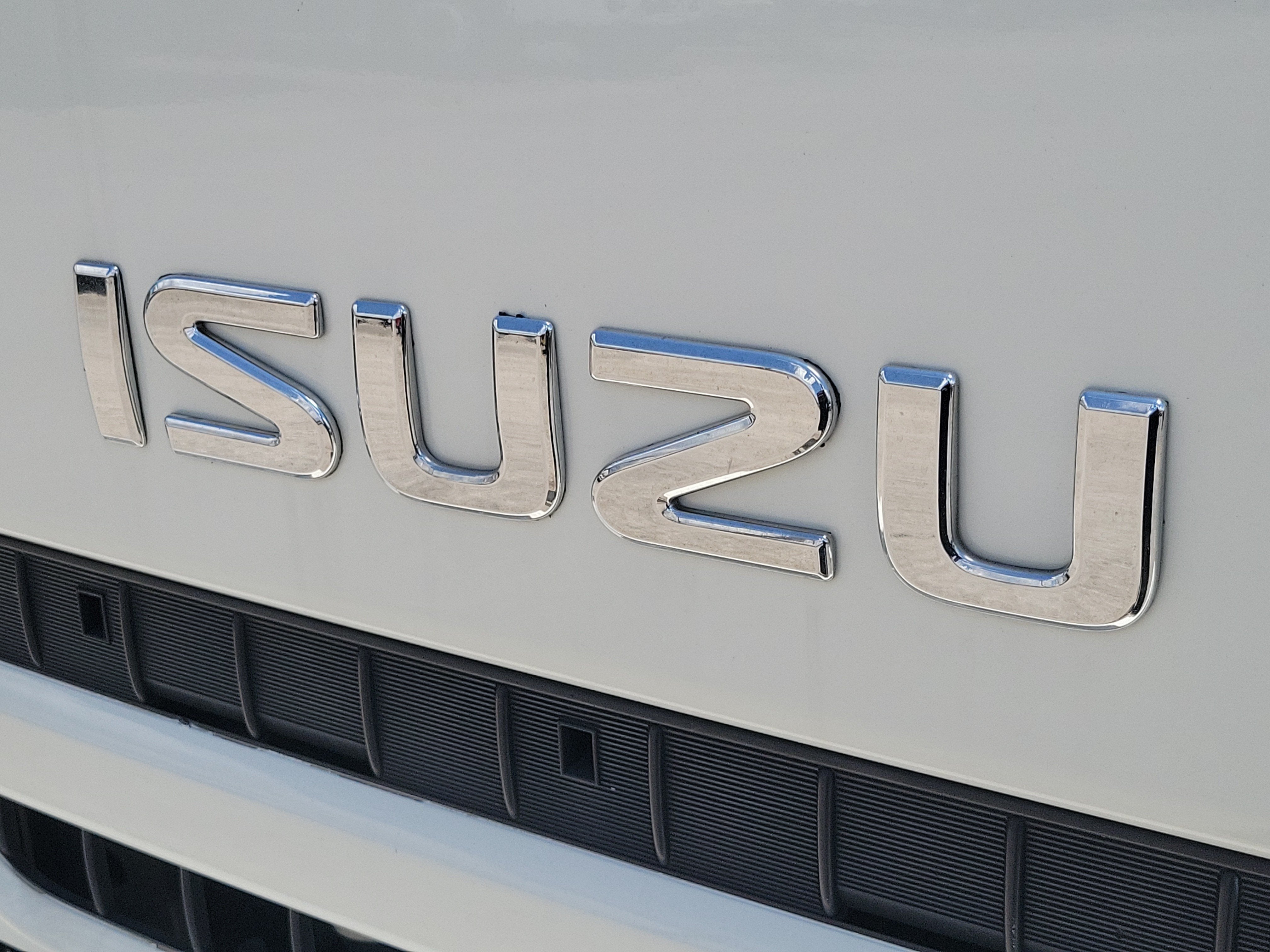 2024 ISUZU NPR Base