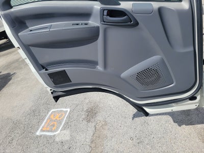 2021 ISUZU NPR Base