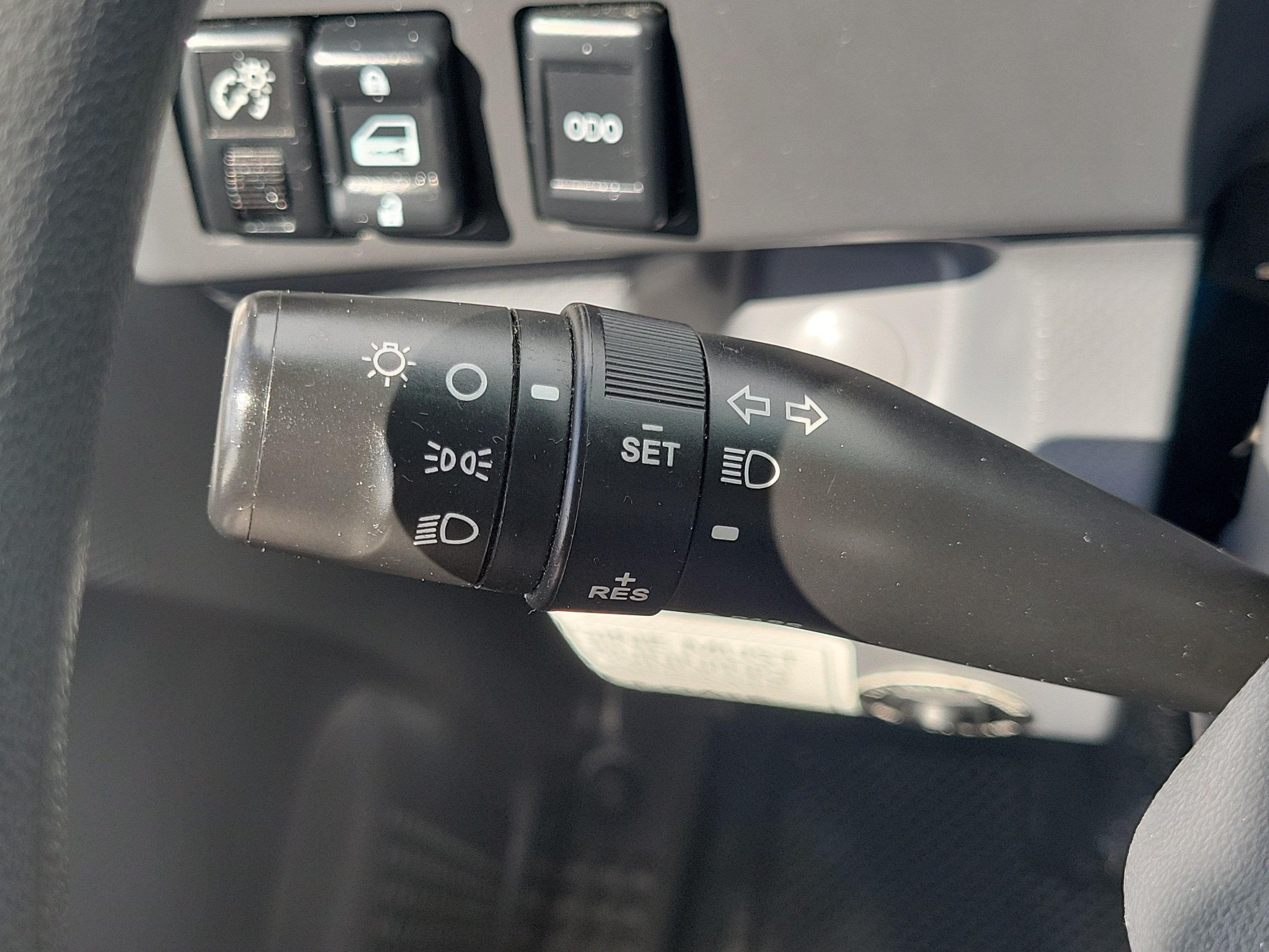 2021 ISUZU NPR Base