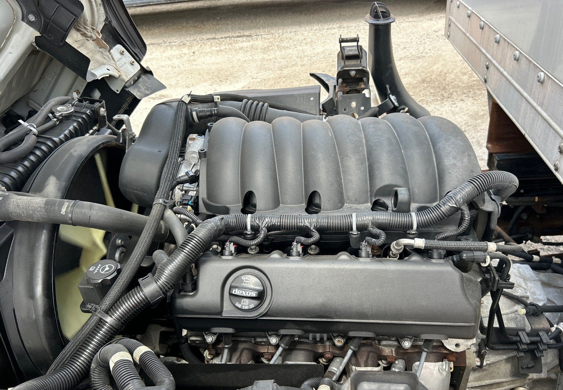 2021 ISUZU NPR Base