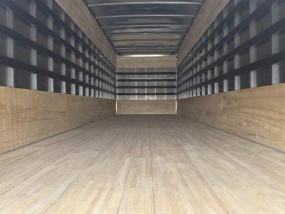 2025 Isuzu FTR Base