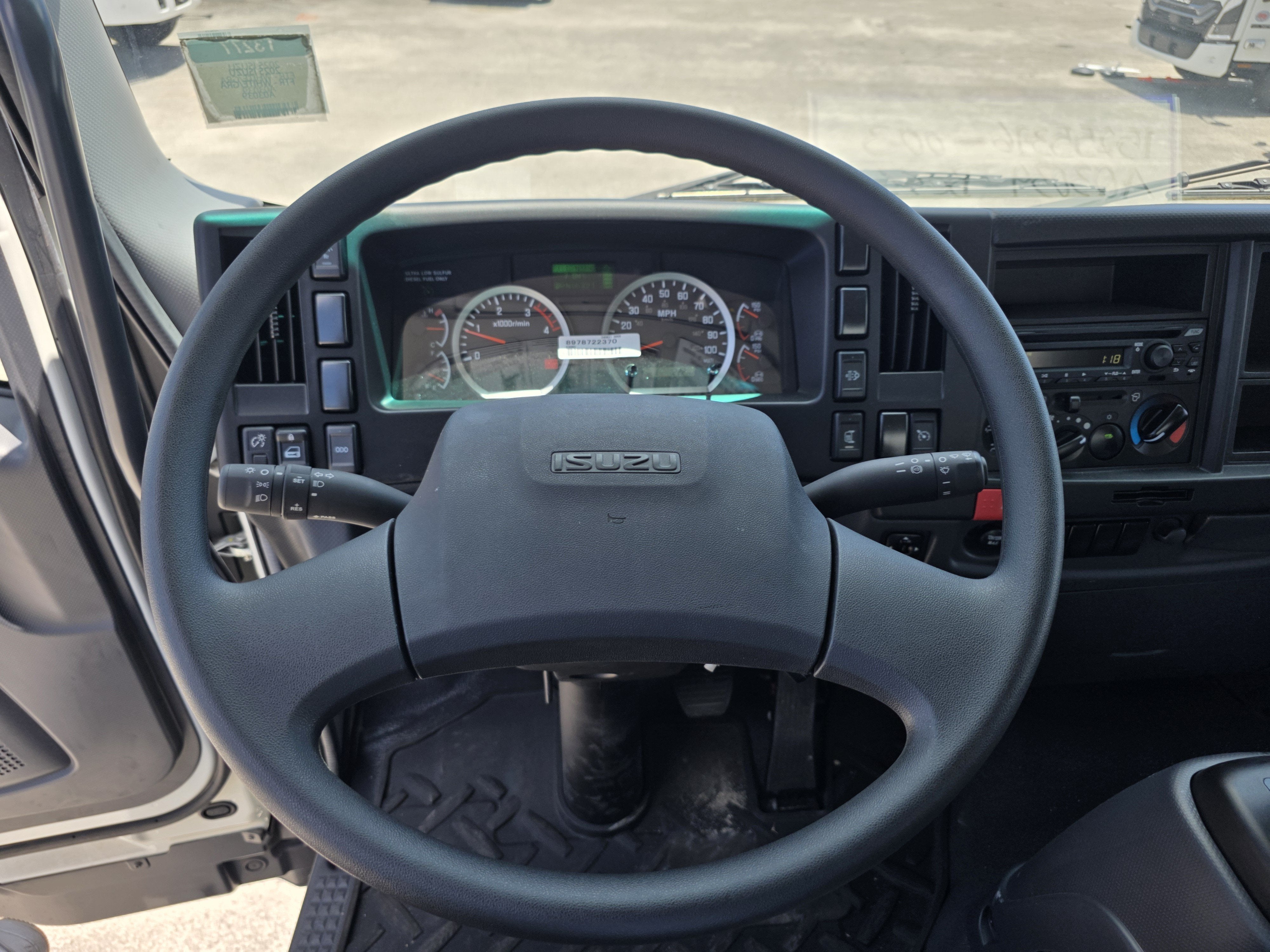 2025 Isuzu FTR Base