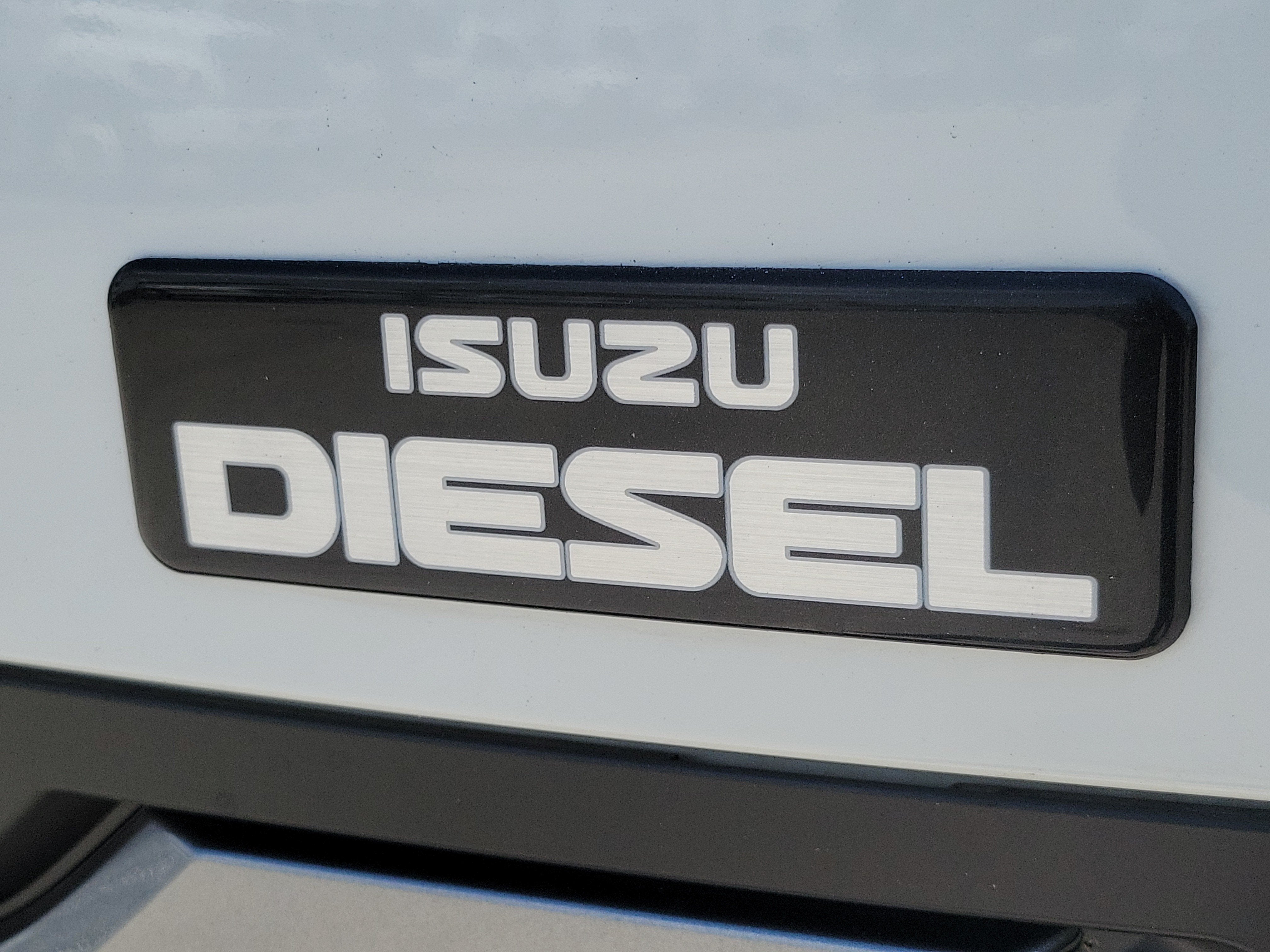 2026 Isuzu NPRXD Base