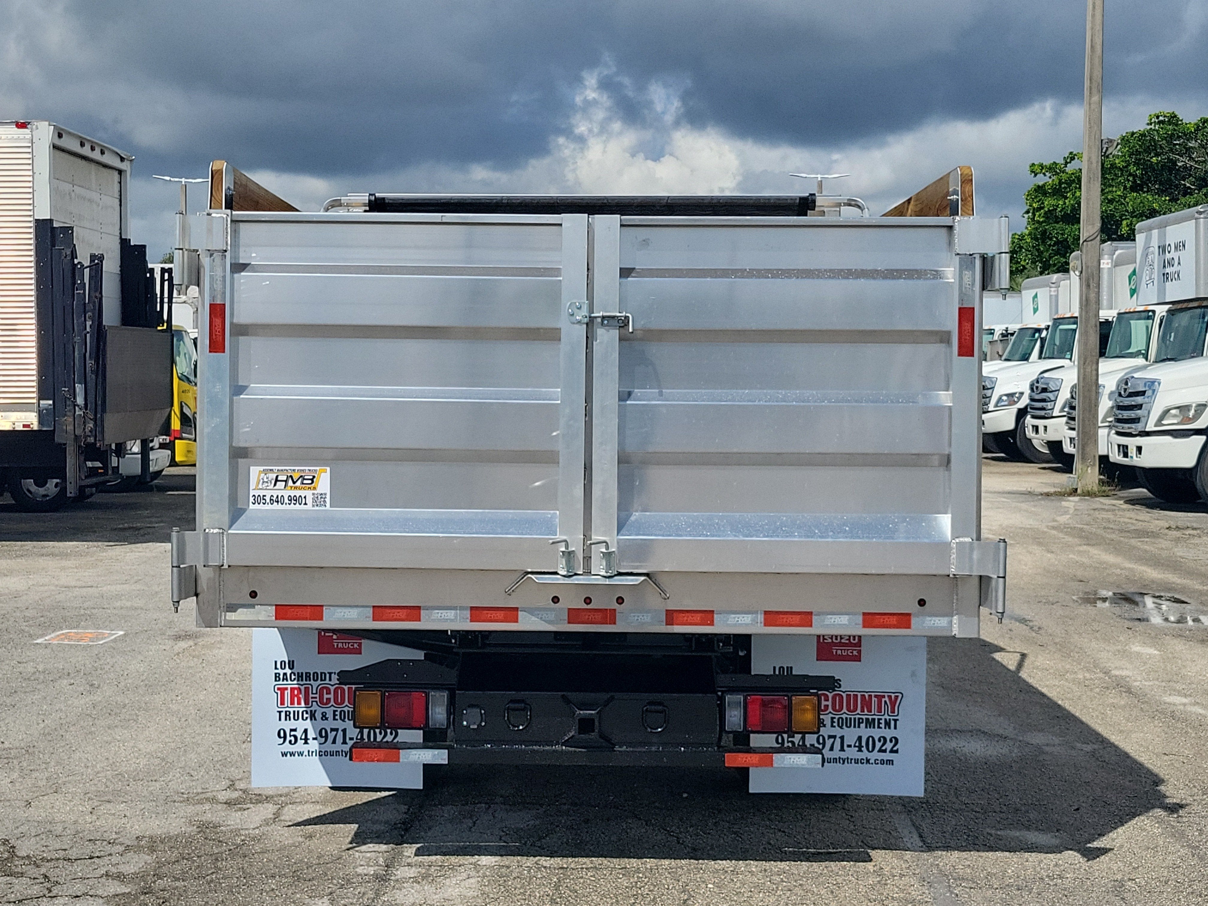 2025 Isuzu NPR HD Base