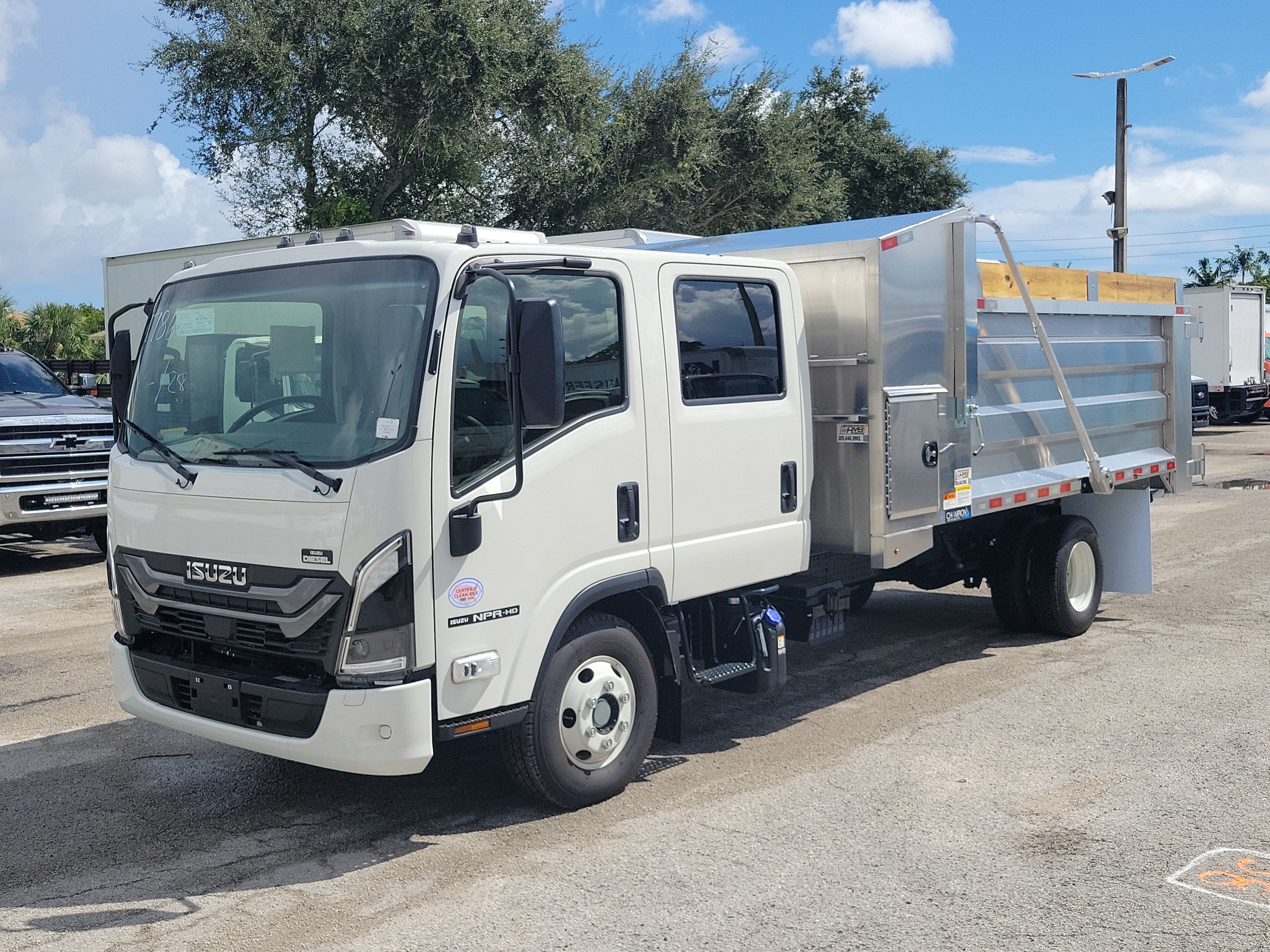 2025 Isuzu NPR HD Base