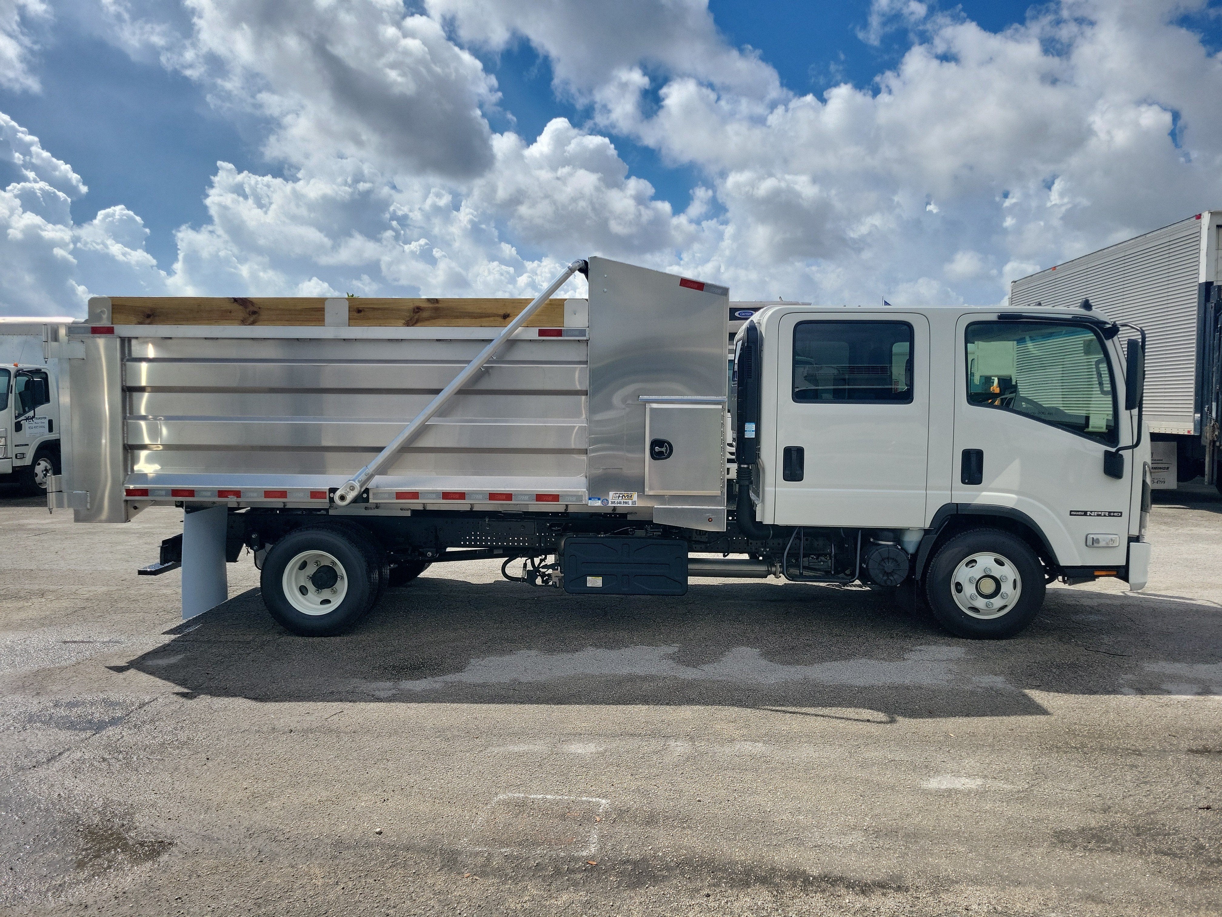 2025 Isuzu NPR HD Base