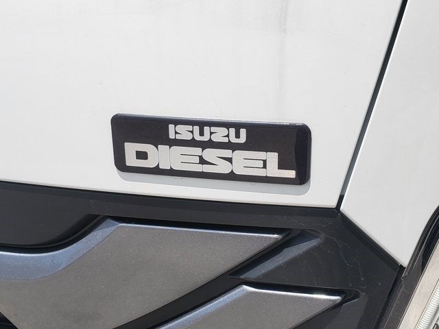 2026 Isuzu NPRXD Base