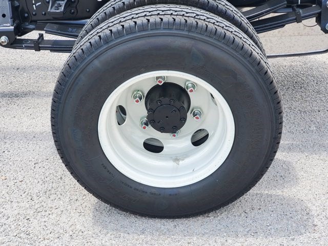 2027 Isuzu NPRXD Base