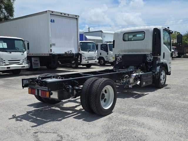 2026 Isuzu NPRXD Base