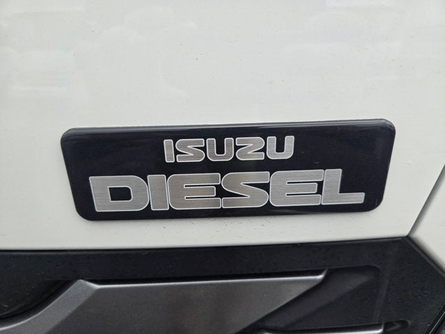 2026 Isuzu NPR HD Base