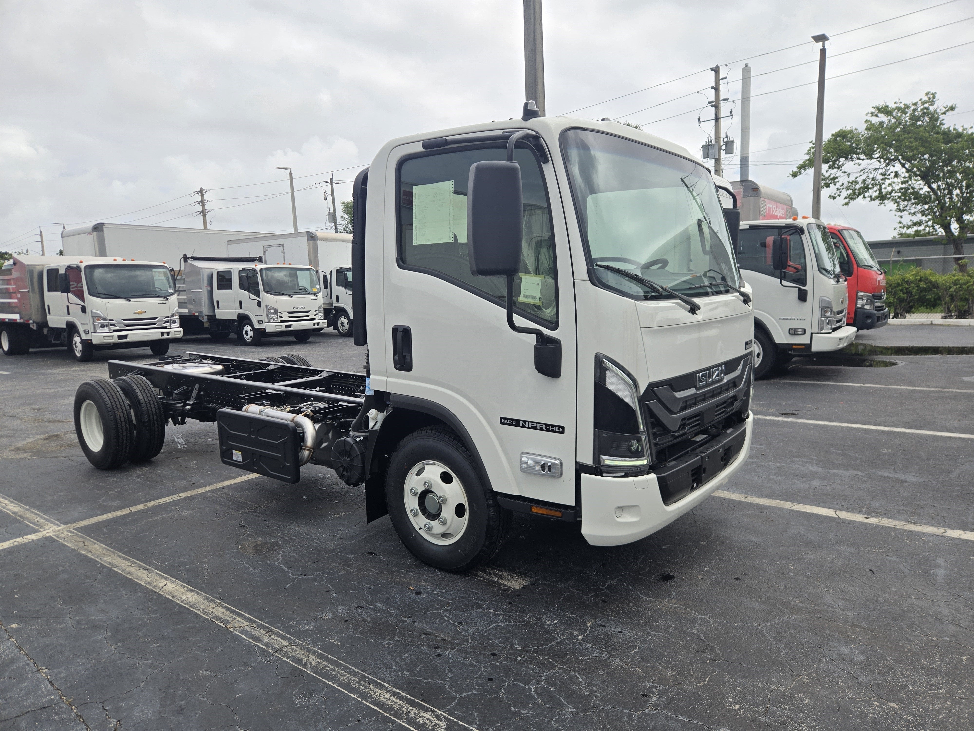 2026 Isuzu NPR HD Base