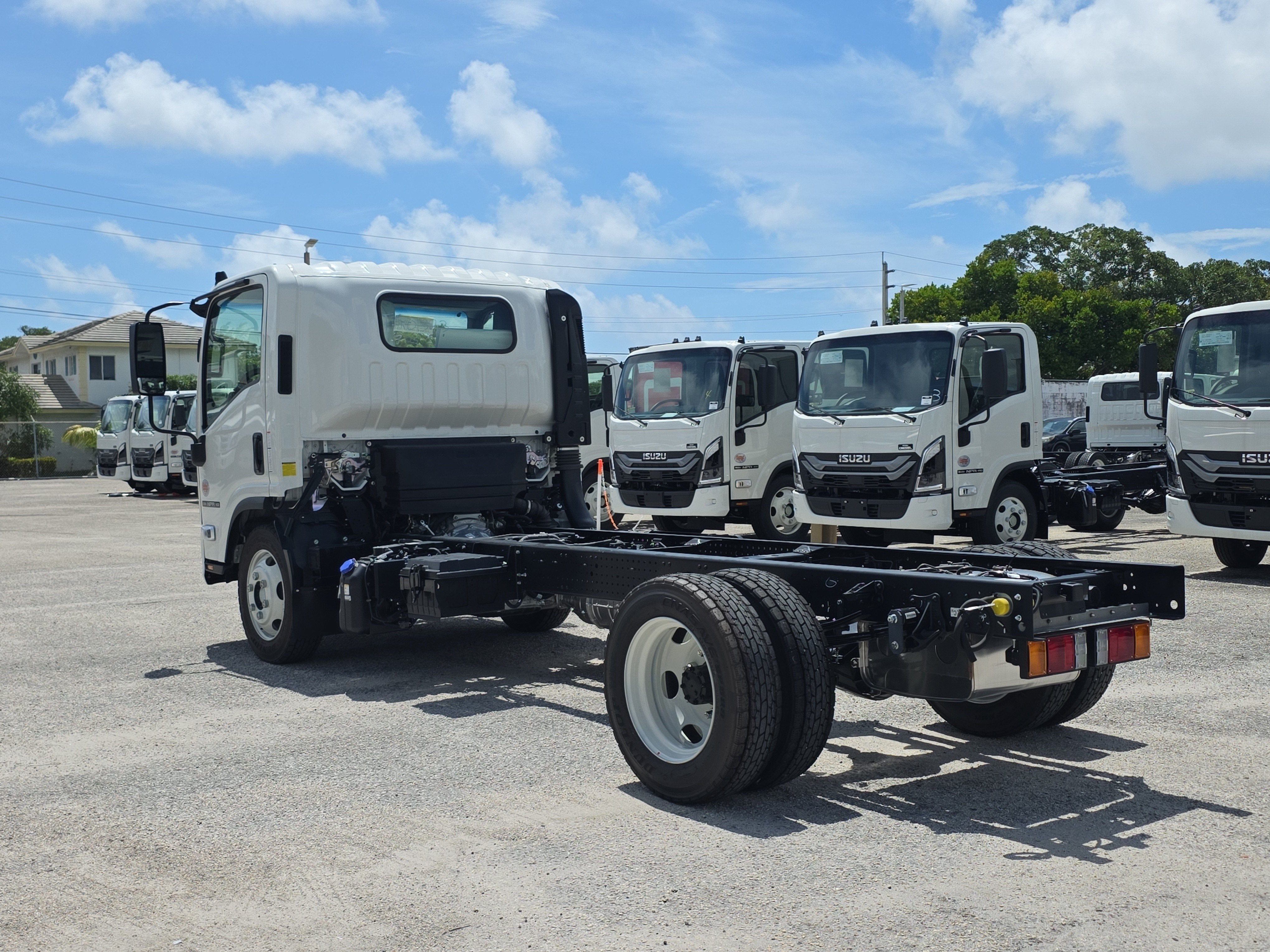 2026 Isuzu NPRXD Base