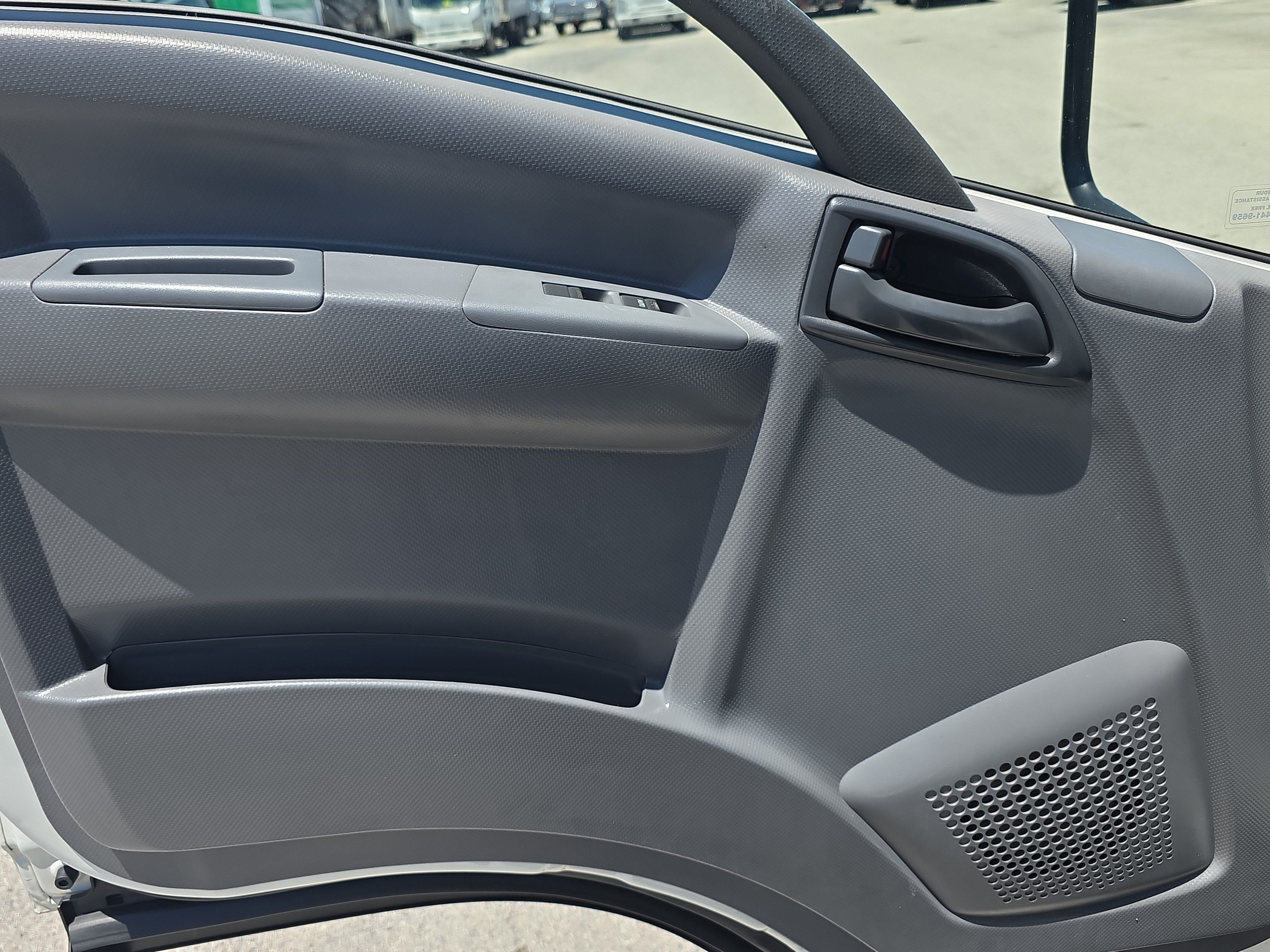 2022 Isuzu NPRXD NPR XD BOX 16