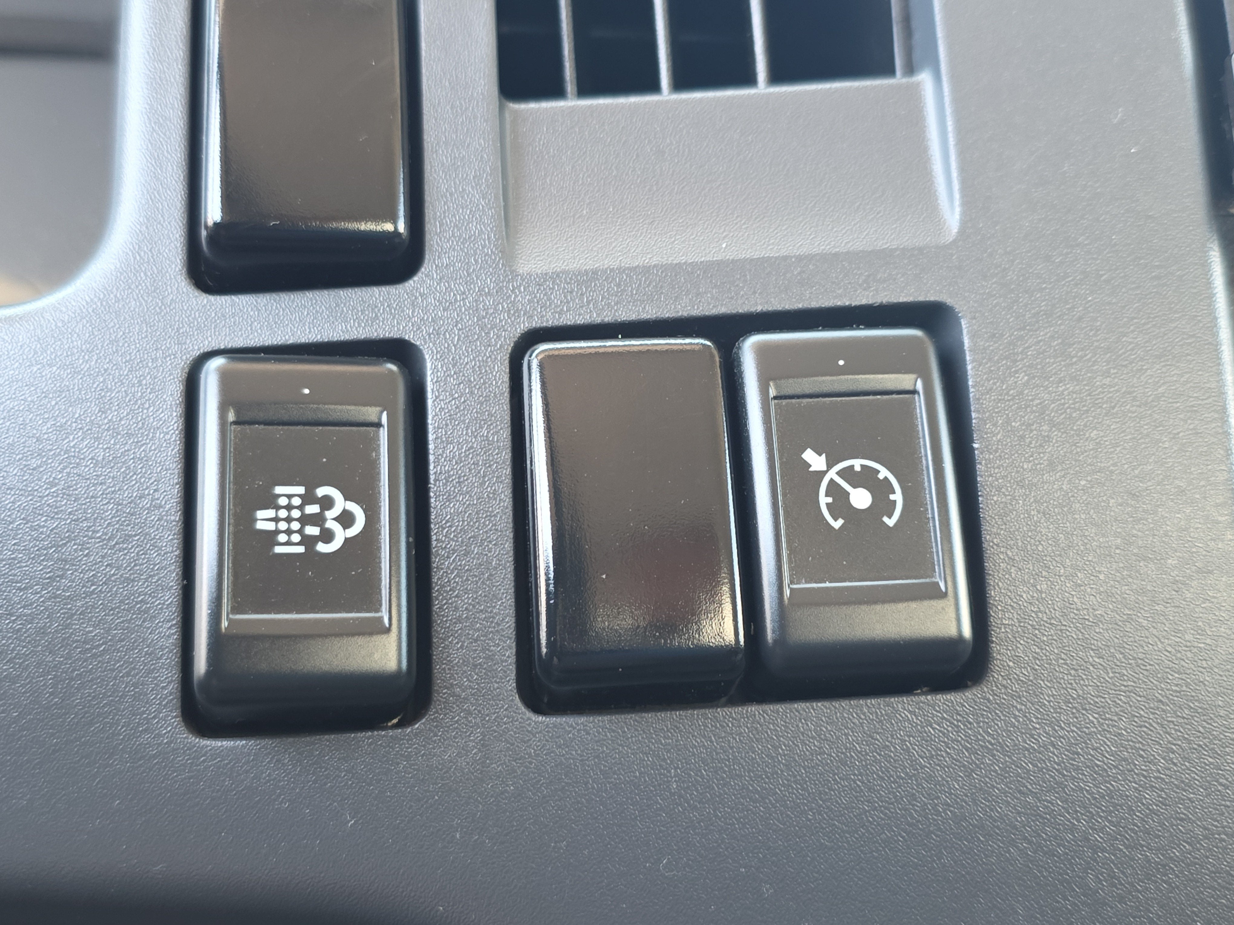 2022 Isuzu NPRXD NPR XD BOX 16