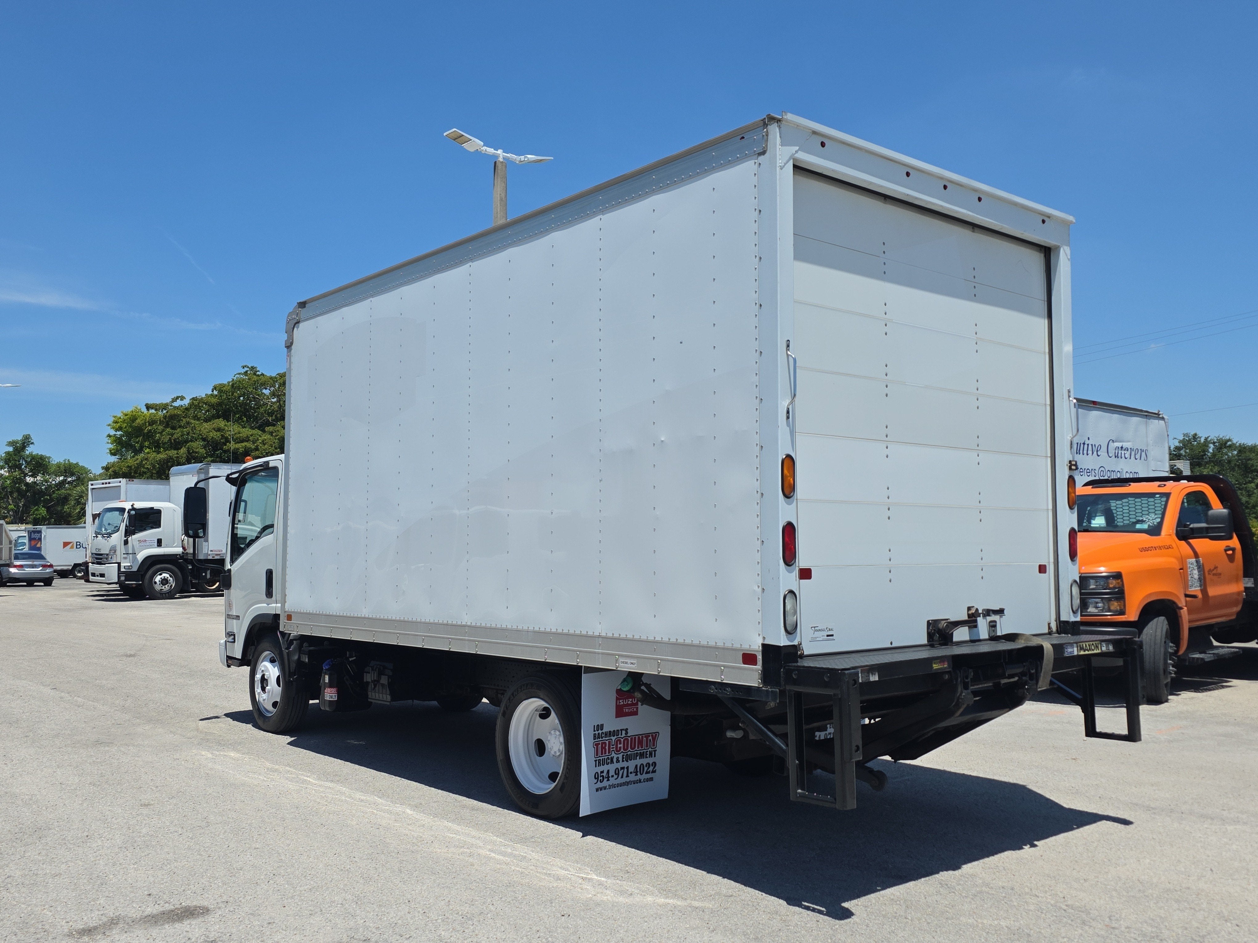2022 Isuzu NPRXD NPR XD BOX 16