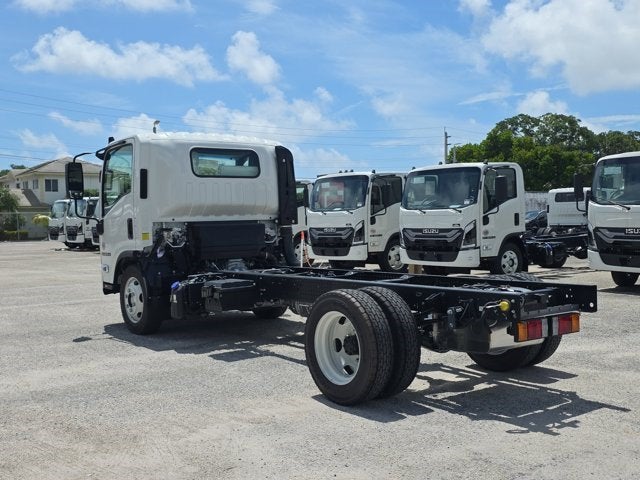 2026 Isuzu NPRXD Base