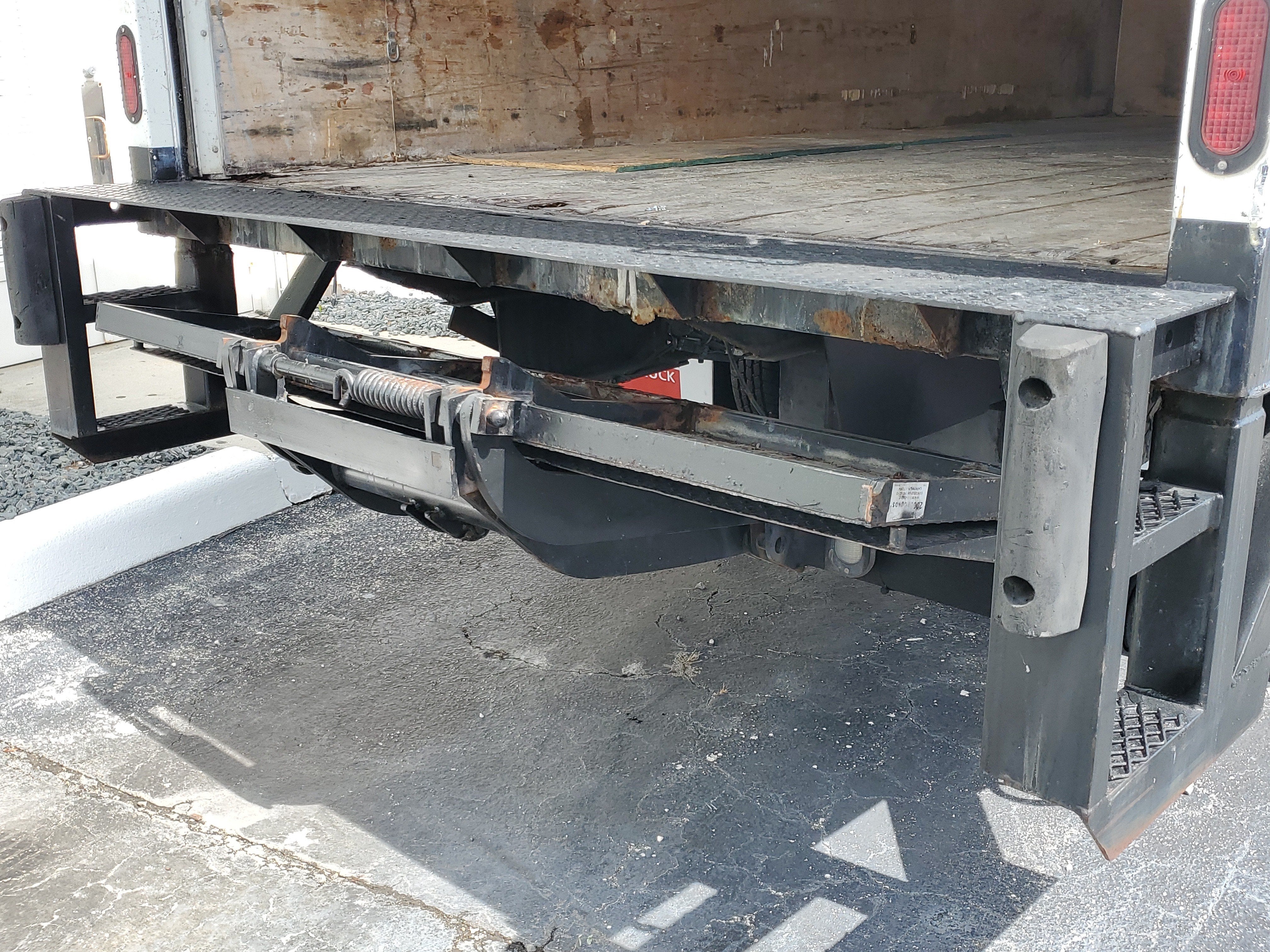 2016 ISUZU NPR 16ft Box Truck