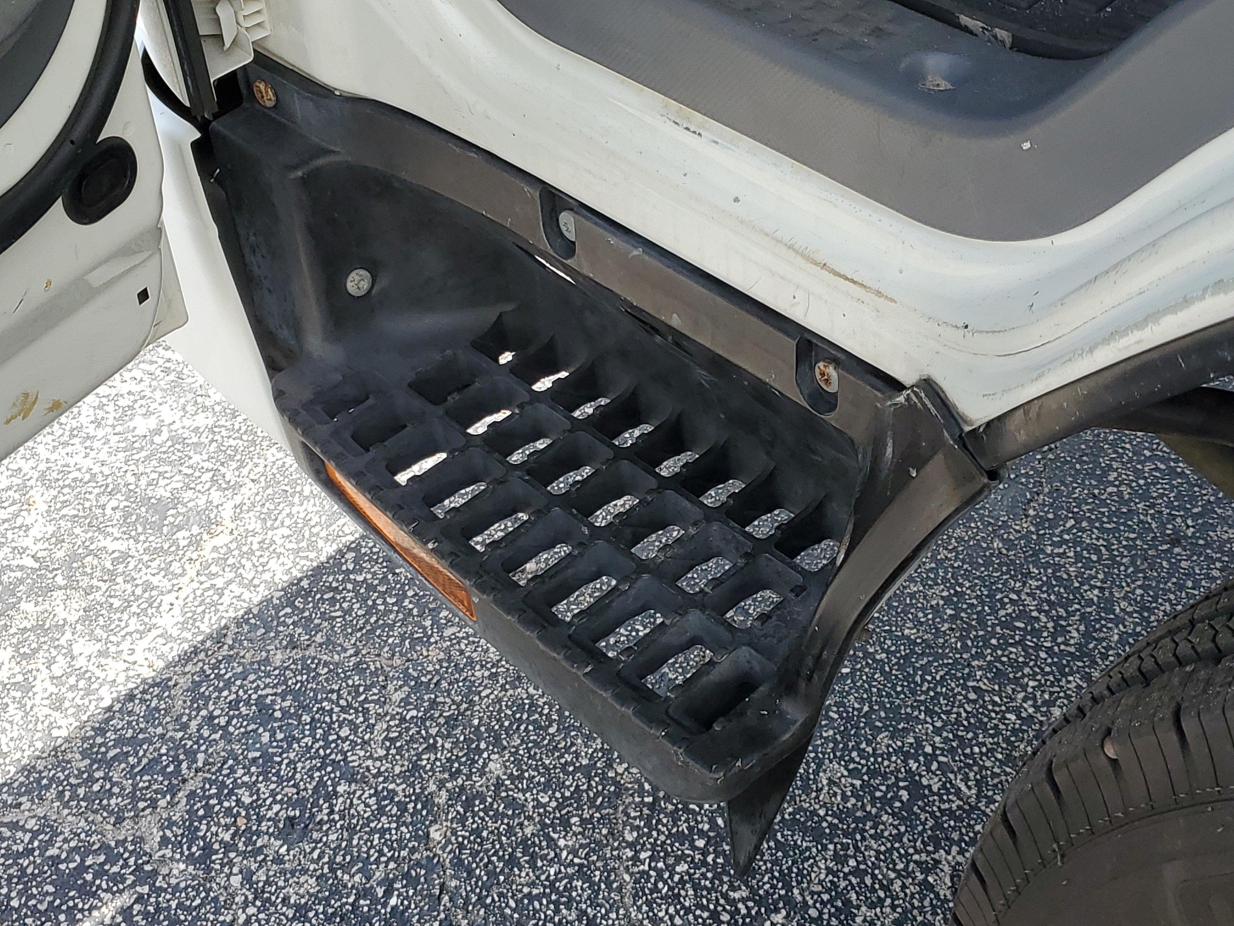 2016 ISUZU NPR 16ft Box Truck