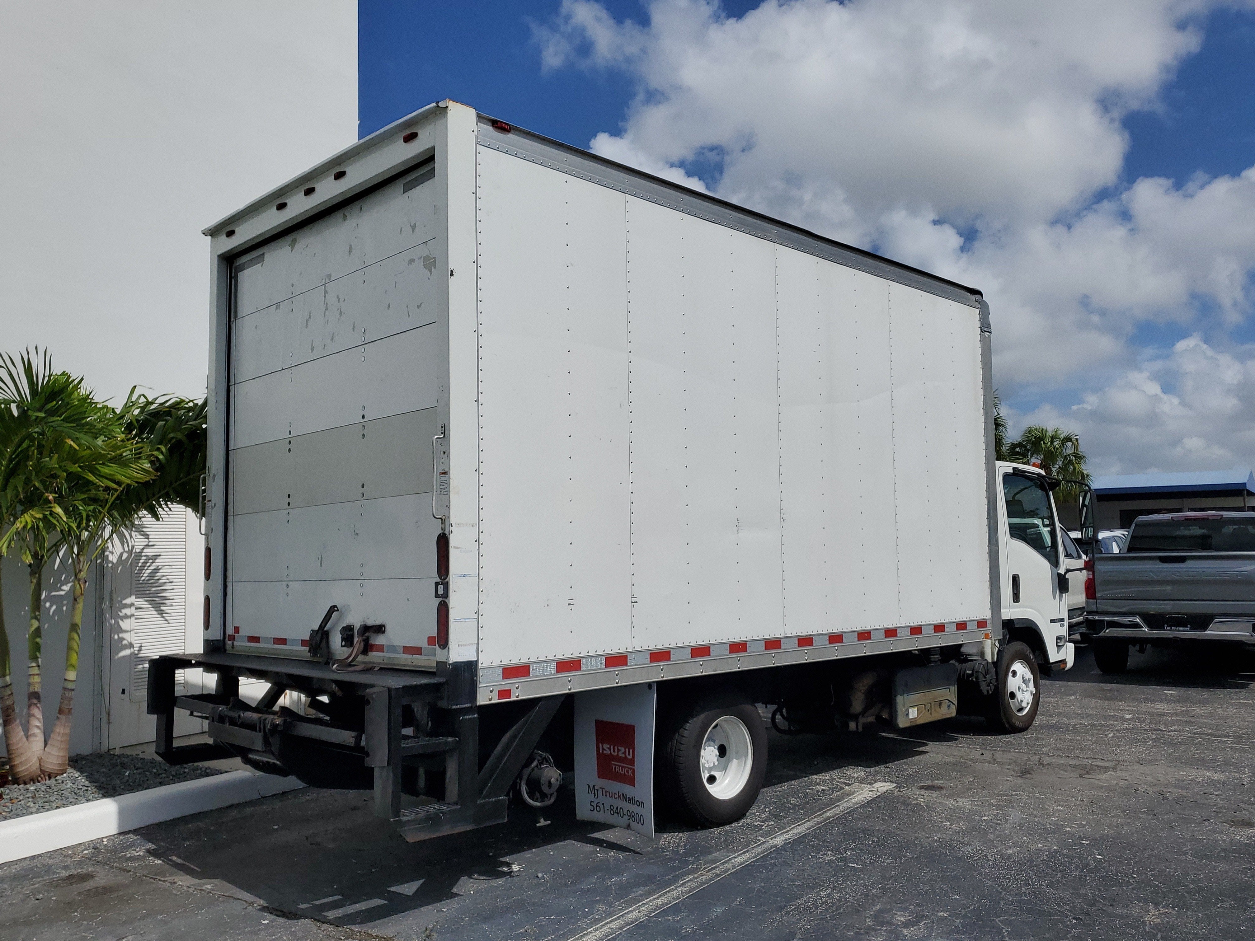 2016 ISUZU NPR 16ft Box Truck