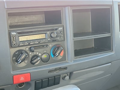 2022 ISUZU NRR Base